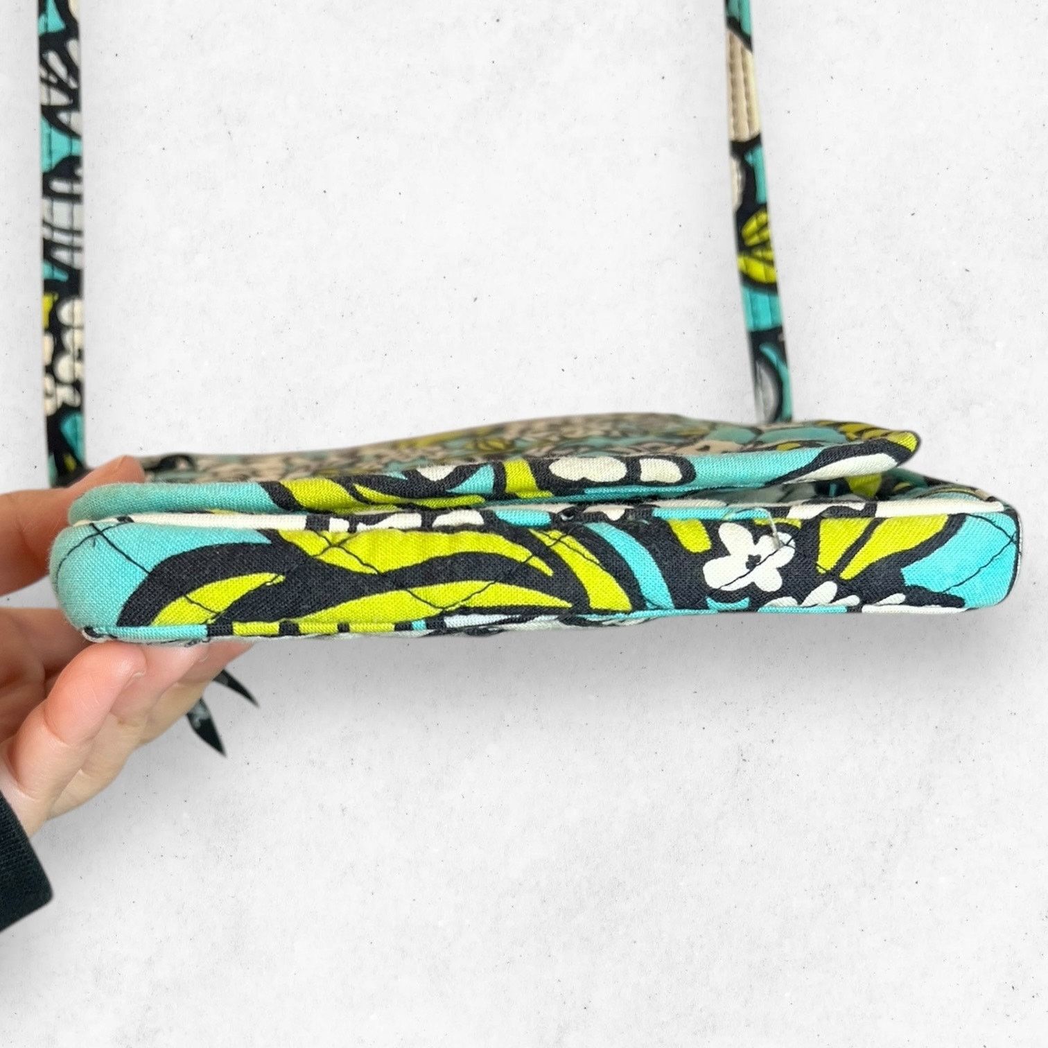 Vera Bradley Vera Bradley Retired Pattern Island Blooms Small Crossbody Size ONE SIZE - 5 Thumbnail