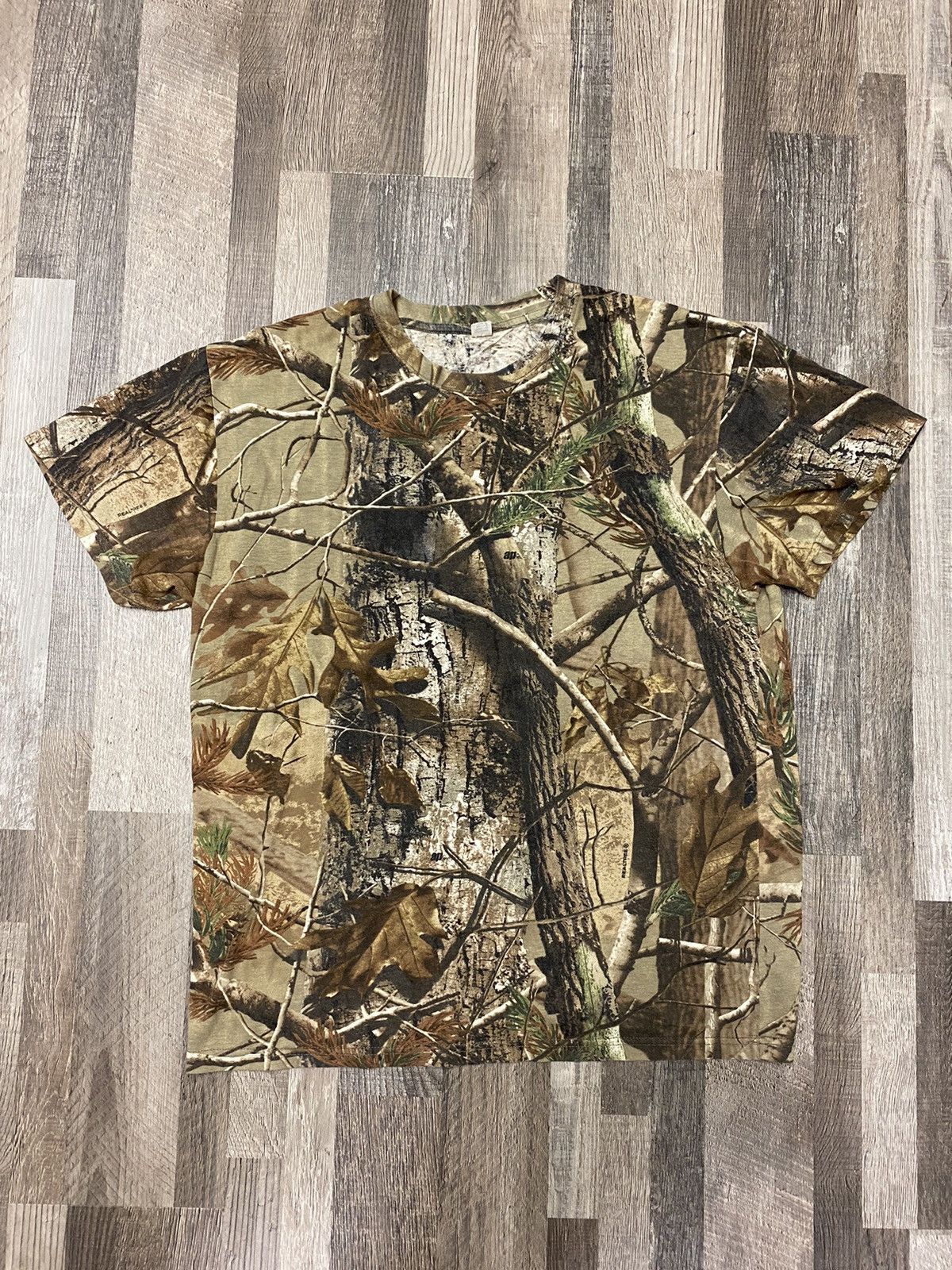 Realtree × Vintage Vintage Y2K Realtree Camo Tee T Shirt Size US L / EU 52-54 / 3 - 1 Thumbnail