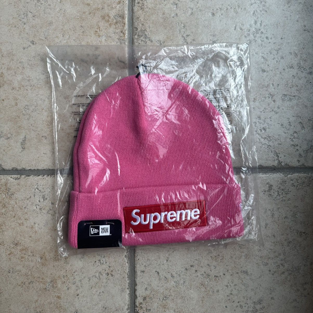 Supreme x New Era Magenta Box Logo Logo Beanie New Era x Supreme Box Logo Beanie Magenta (FW25) - Aplug  main image 4