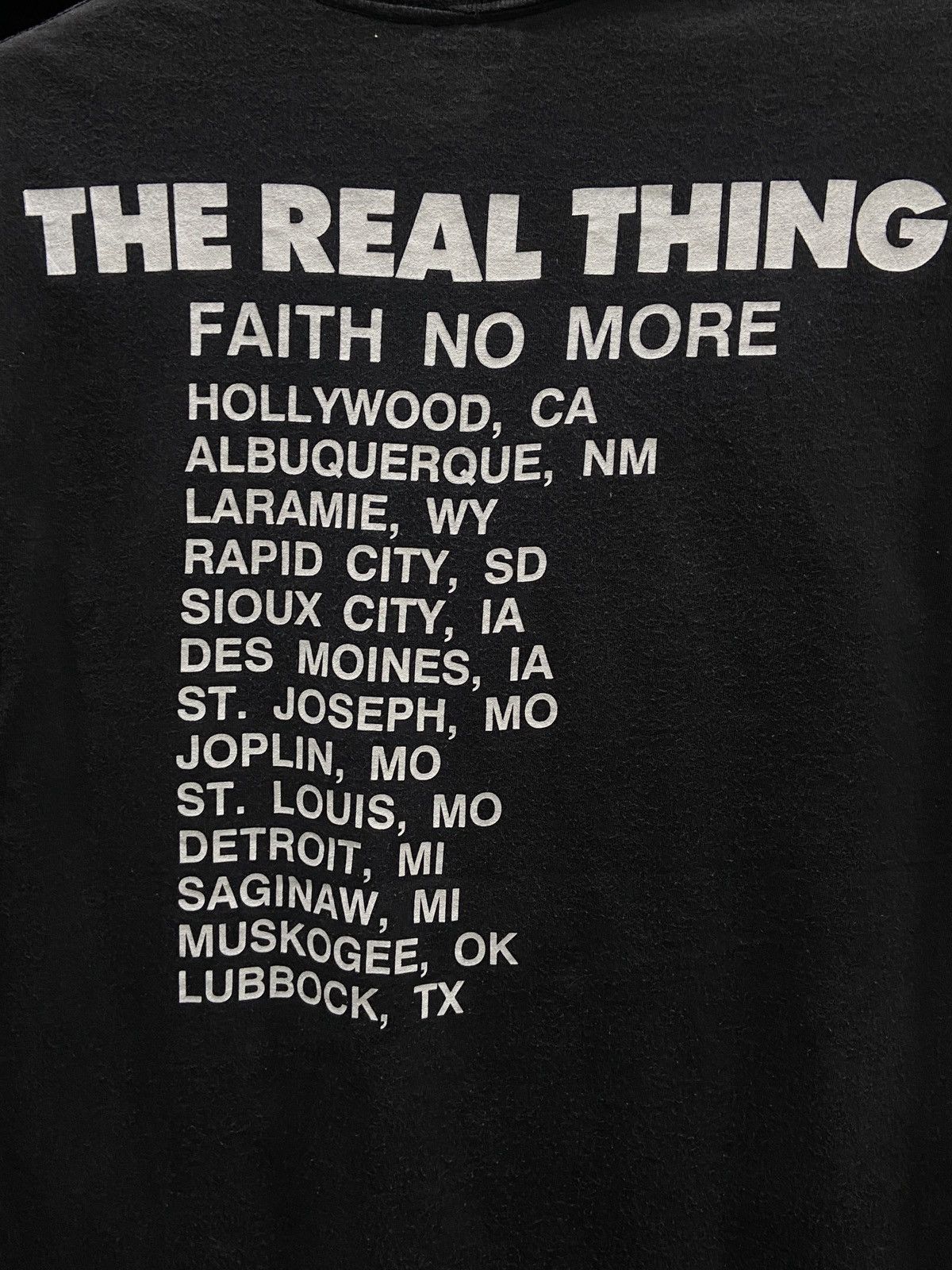 Band Tees × Vintage Vintage 1990s FAITH NO MORE THE REAL THING Tour Band TShirt Size US XL / EU 56 / 4 - 13 Thumbnail