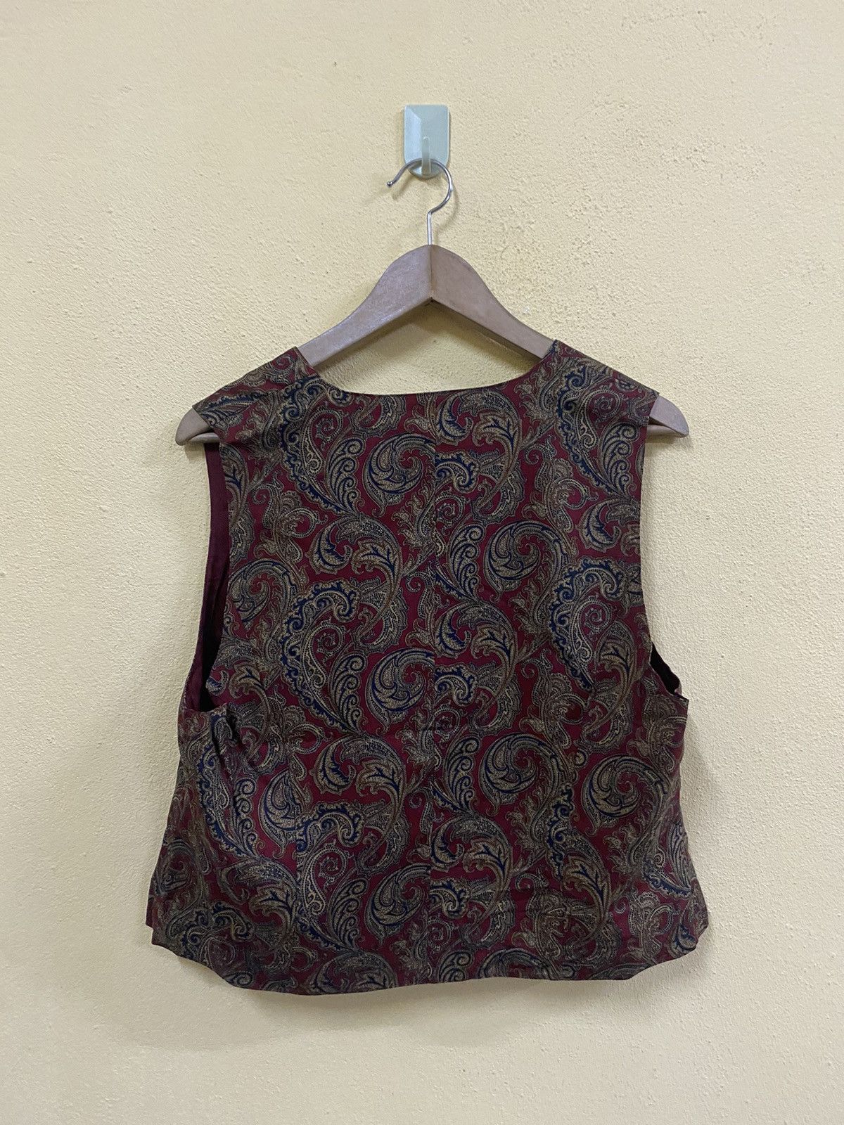 Burberry × Designer × Vintage VINTAGE 90’s BURBERRY PAISLEY CROPPED VEST Size XL / US 12-14 / IT 48-50 - 7 Thumbnail