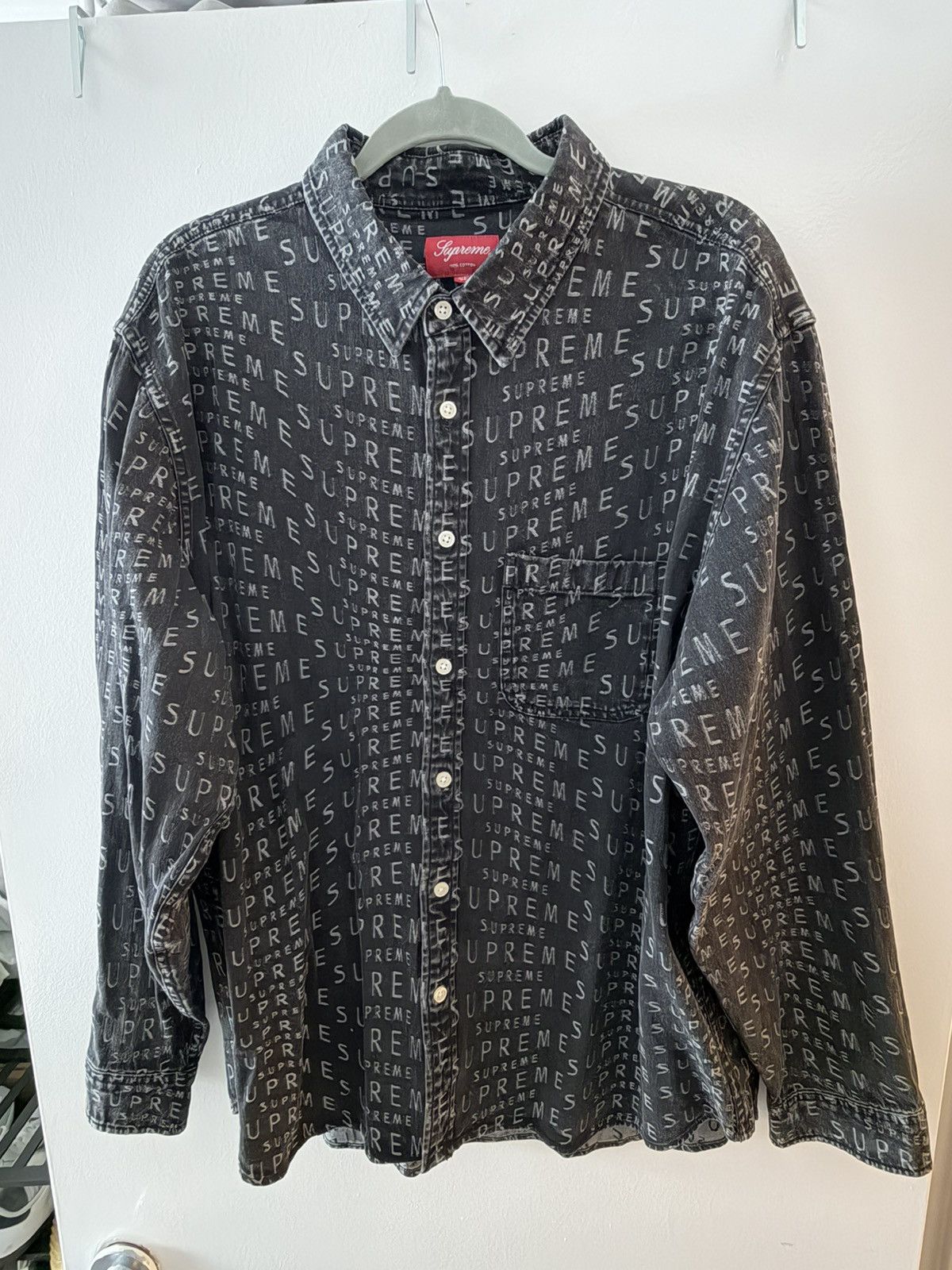 Supreme Supreme Warp Jacquard Logo Denim Shirt XL Size US XL / EU 56 / 4 - 2 Thumbnail