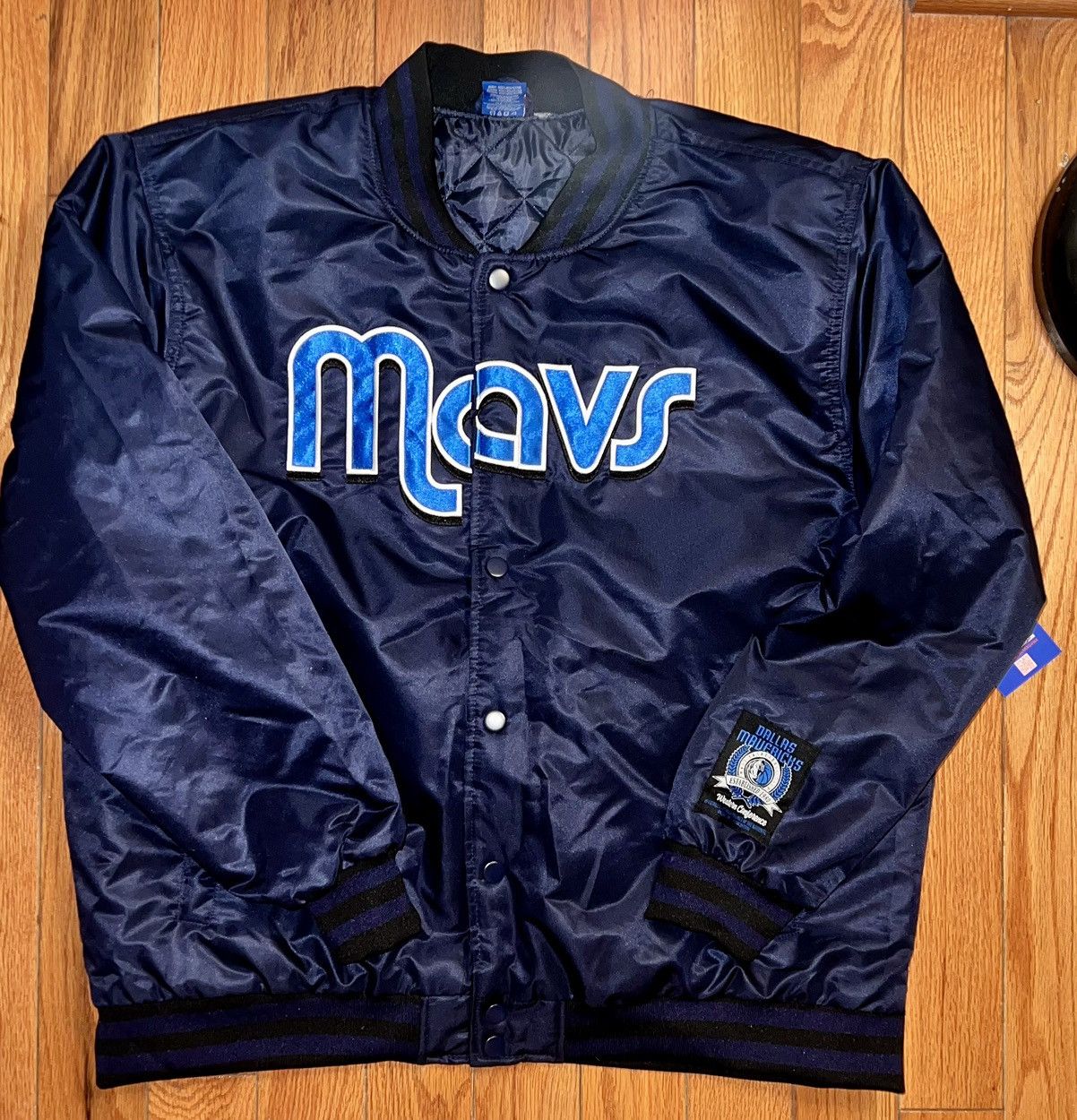NBA Dallas Mavericks xxl bomber jacket Size US XXL / EU 58 / 5 - 1 Thumbnail