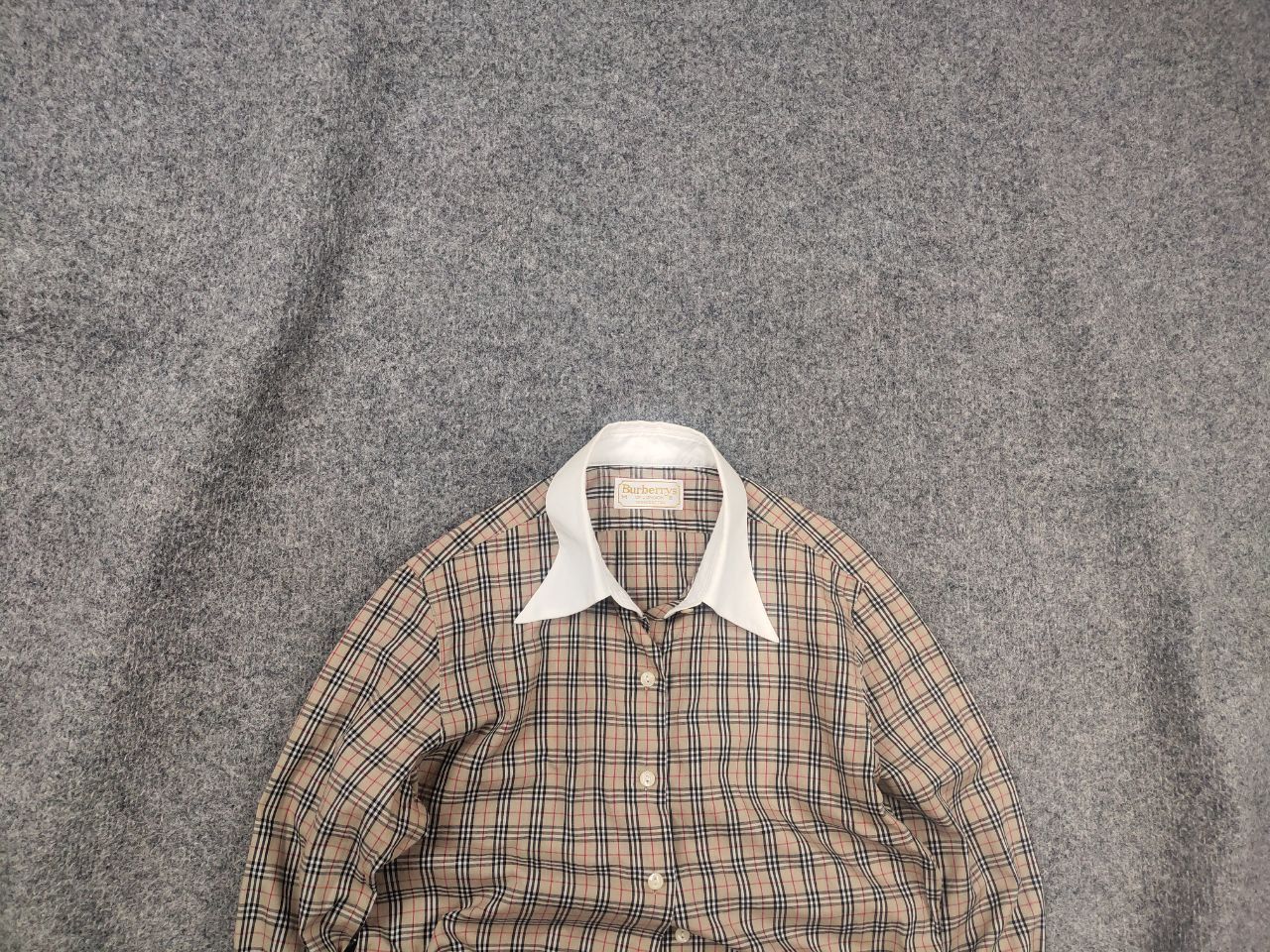 Burberry Vintage 90's Burberry Long Sleeve Nova-Check Shirt cufflinks Size M / US 6-8 / IT 42-44 - 1 Thumbnail