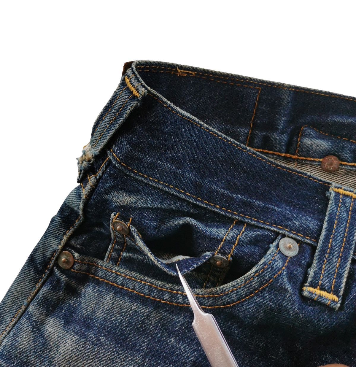 Levi's × Undercover × Vintage Selvedge Levis Vintage Nice Distressed Style (Size 28x42) Size US 28 / EU 44 - 12 Thumbnail