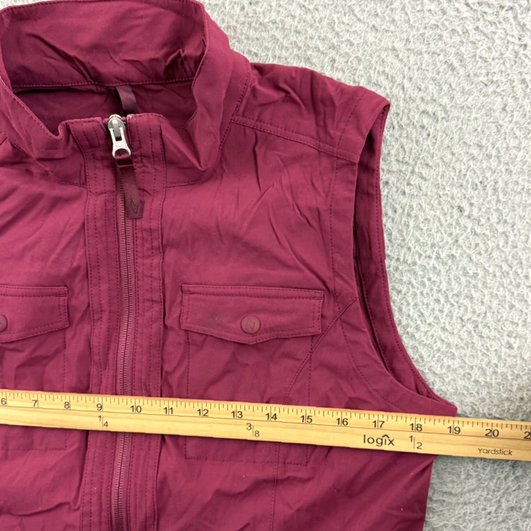 Eddie Bauer VINTAGE? NO — Eddie Bauer Travex Vest Womens Medium Plum Travel Utility Outdoor Zip Pockets Size M / US 6-8 / IT 42-44 - 7 Thumbnail
