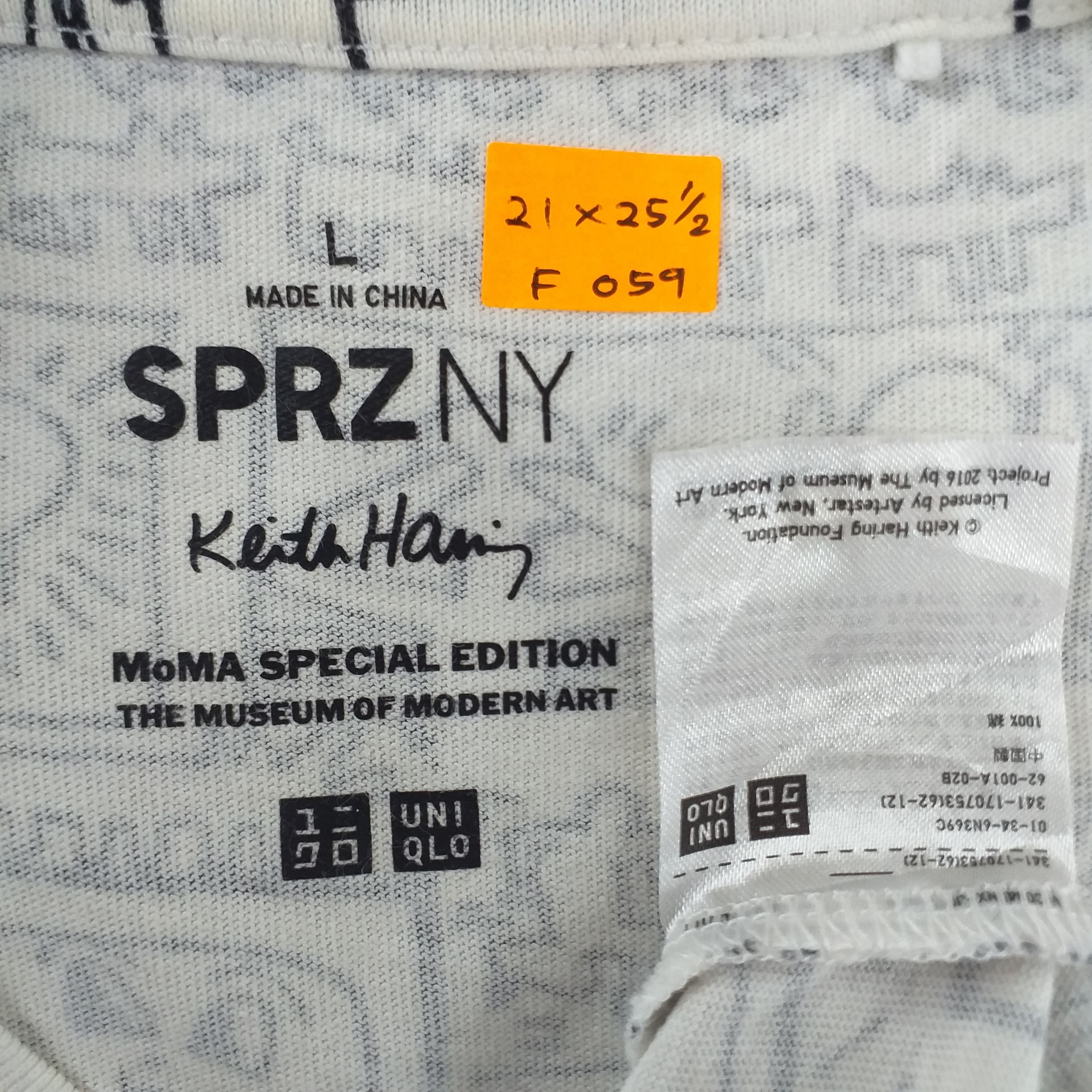 Japanese Brand Uniqlo x Keith Haring MoMA Special Edition Tshirt -F059 Size US L / EU 52-54 / 3 - 3 Thumbnail