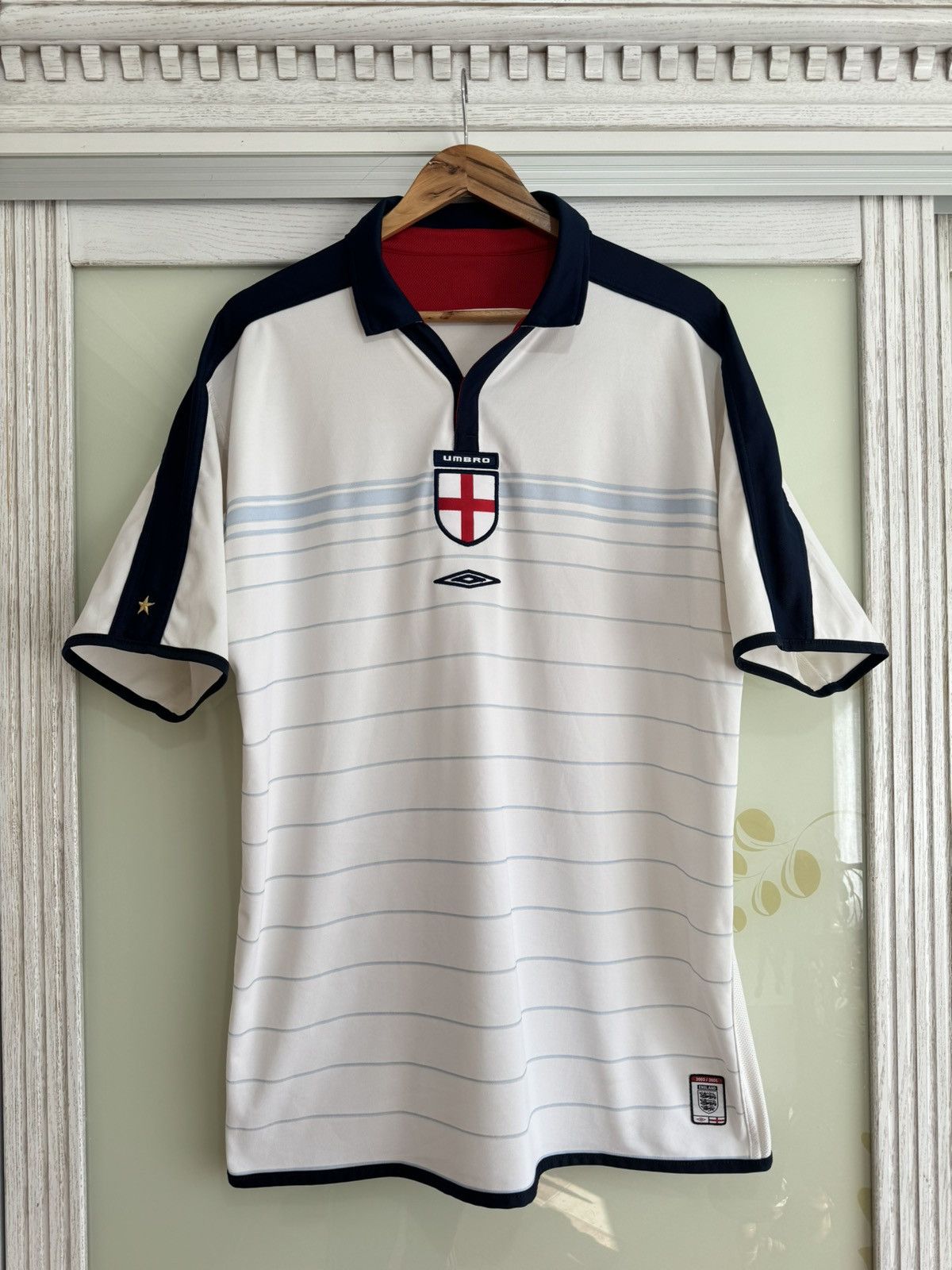 Umbro × Vintage Vintage England 2004-2005 Home Soccer Jersey Football Kit Size US L / EU 52-54 / 3 - 3 Thumbnail