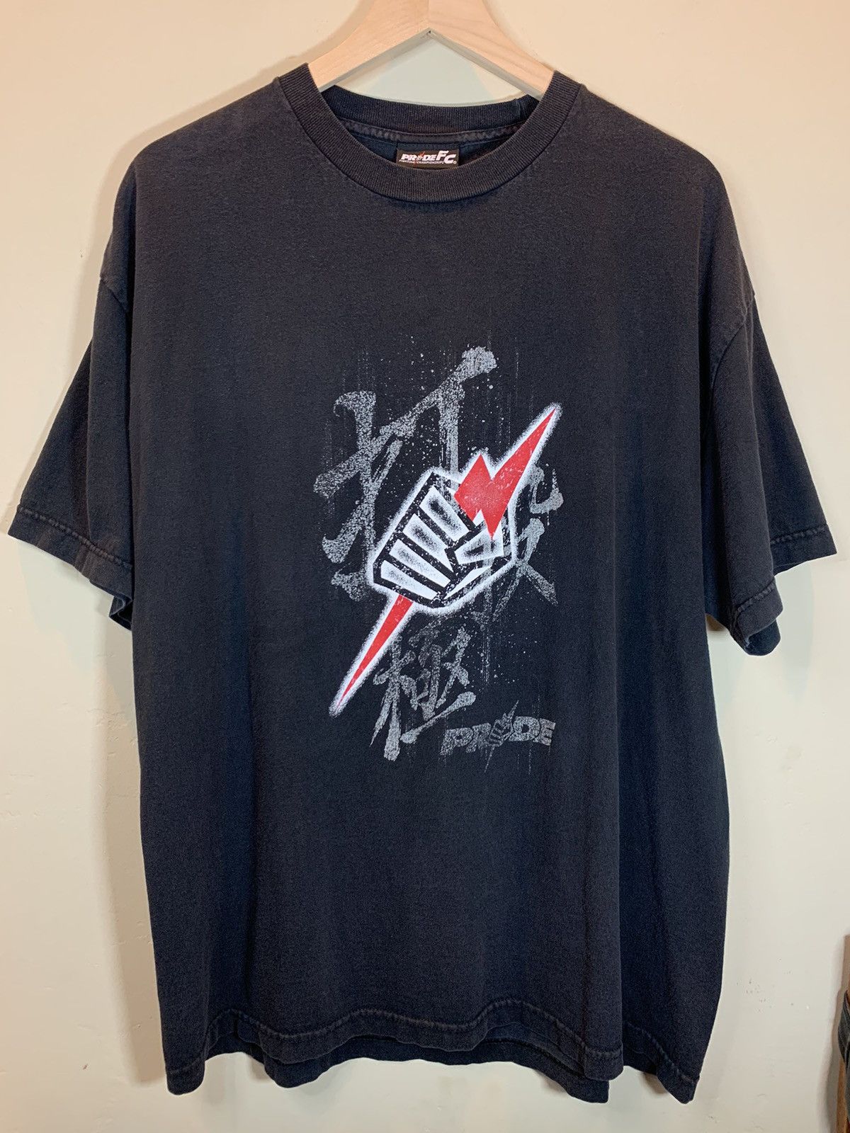 *RARE* Vintage 90’s Pride FC Fighting Championship UFC Shirt