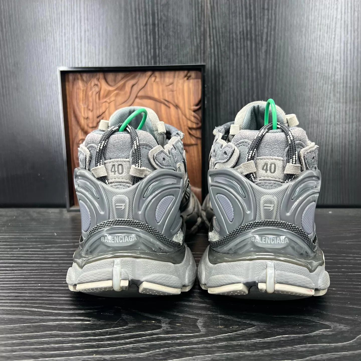 Balenciaga Balenciaga Runner Gray 40 (2 wears, like new) Size US 7 / EU 40 - 6 Thumbnail