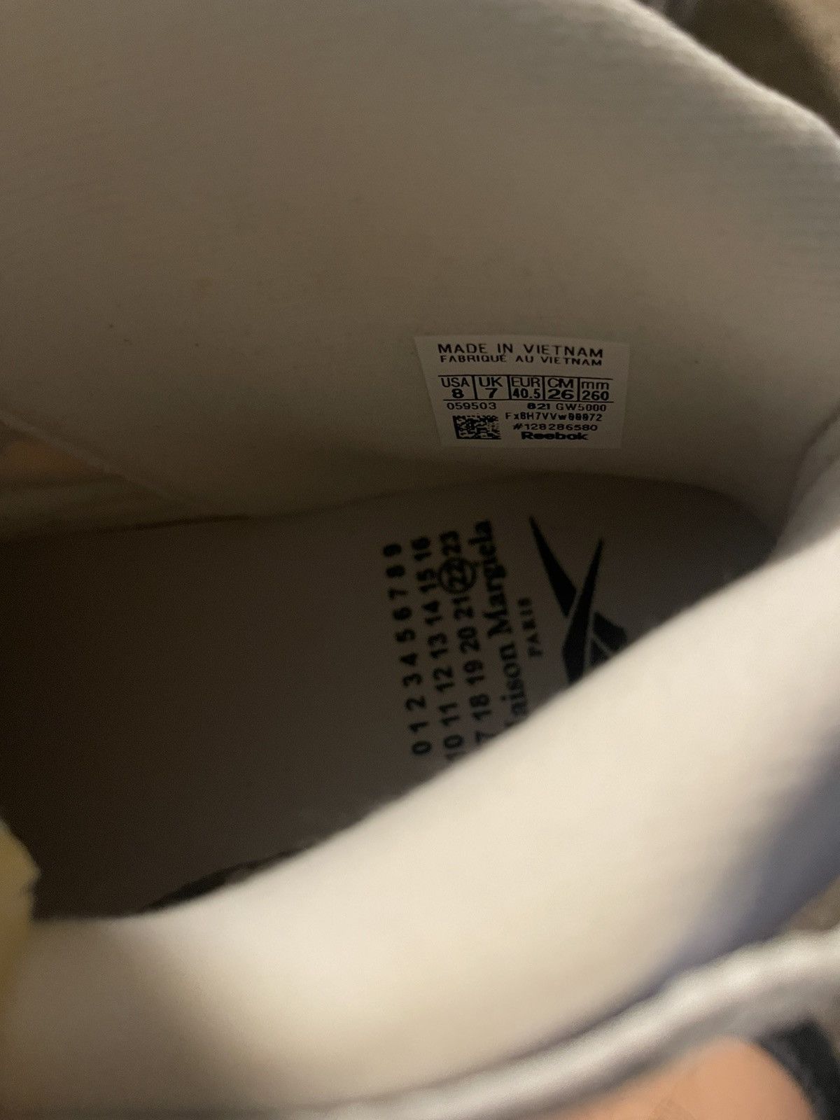 Maison Margiela × Reebok 2022 Maison Margiela x Question Mid ‘Memory Off -White Size US 8 / EU 41 - 5 Thumbnail