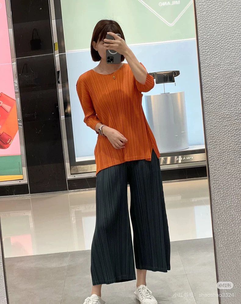 Issey Miyake Issey Miyake size:3 Pumpkin colored pleated short-sleeved Size XS / US 0-2 / IT 36-38 - 8 Thumbnail