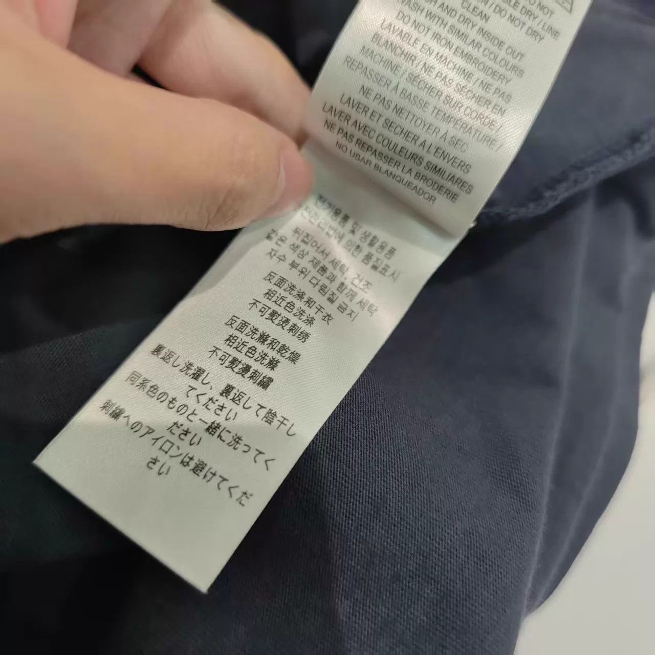 Burberry bbr Burberry women's M short sleeve Size M / US 6-8 / IT 42-44 - 7 Thumbnail