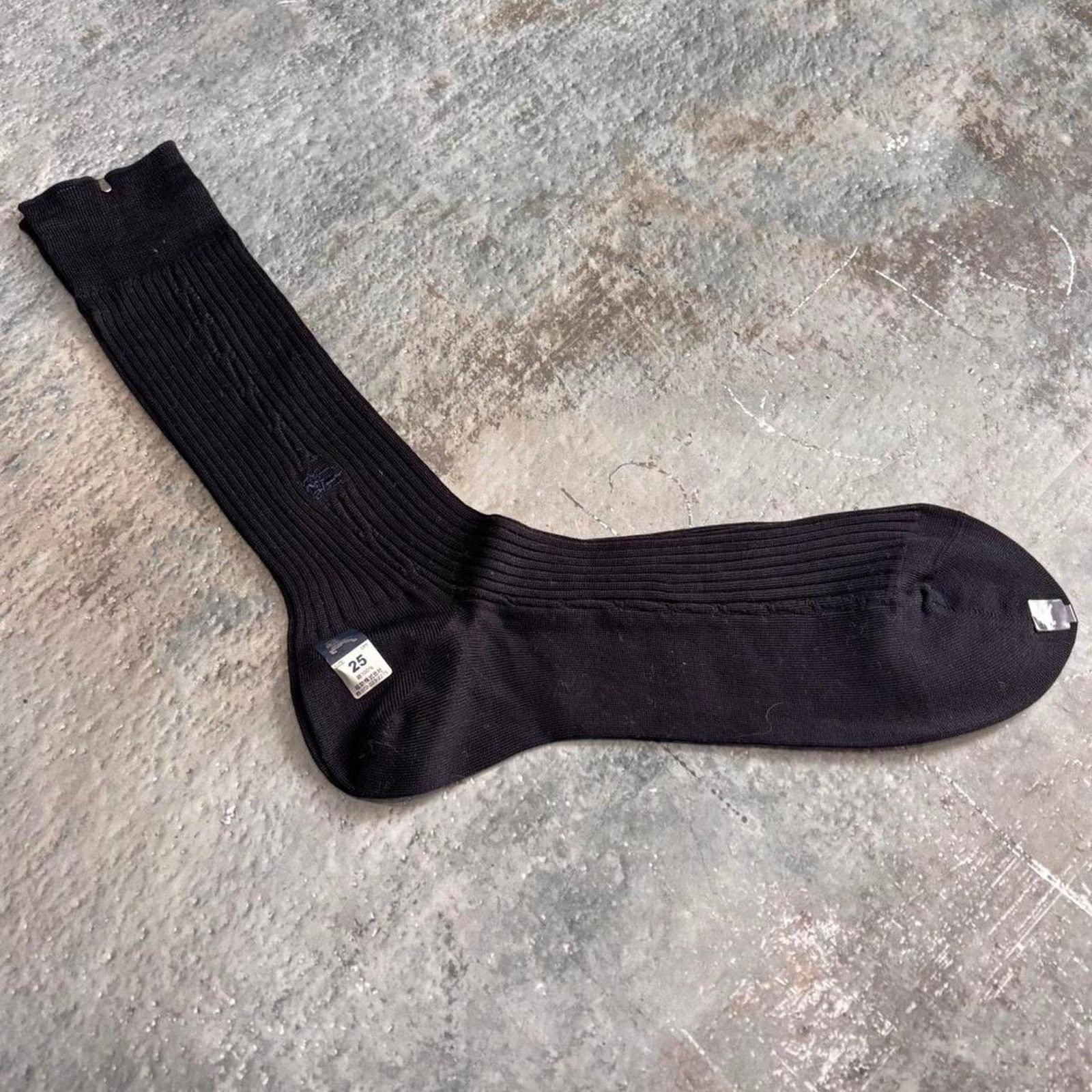 Burberry Vintage 90s Black & Grey Burberry Dress Socks. Mens 7 Size ONE SIZE - 5 Thumbnail