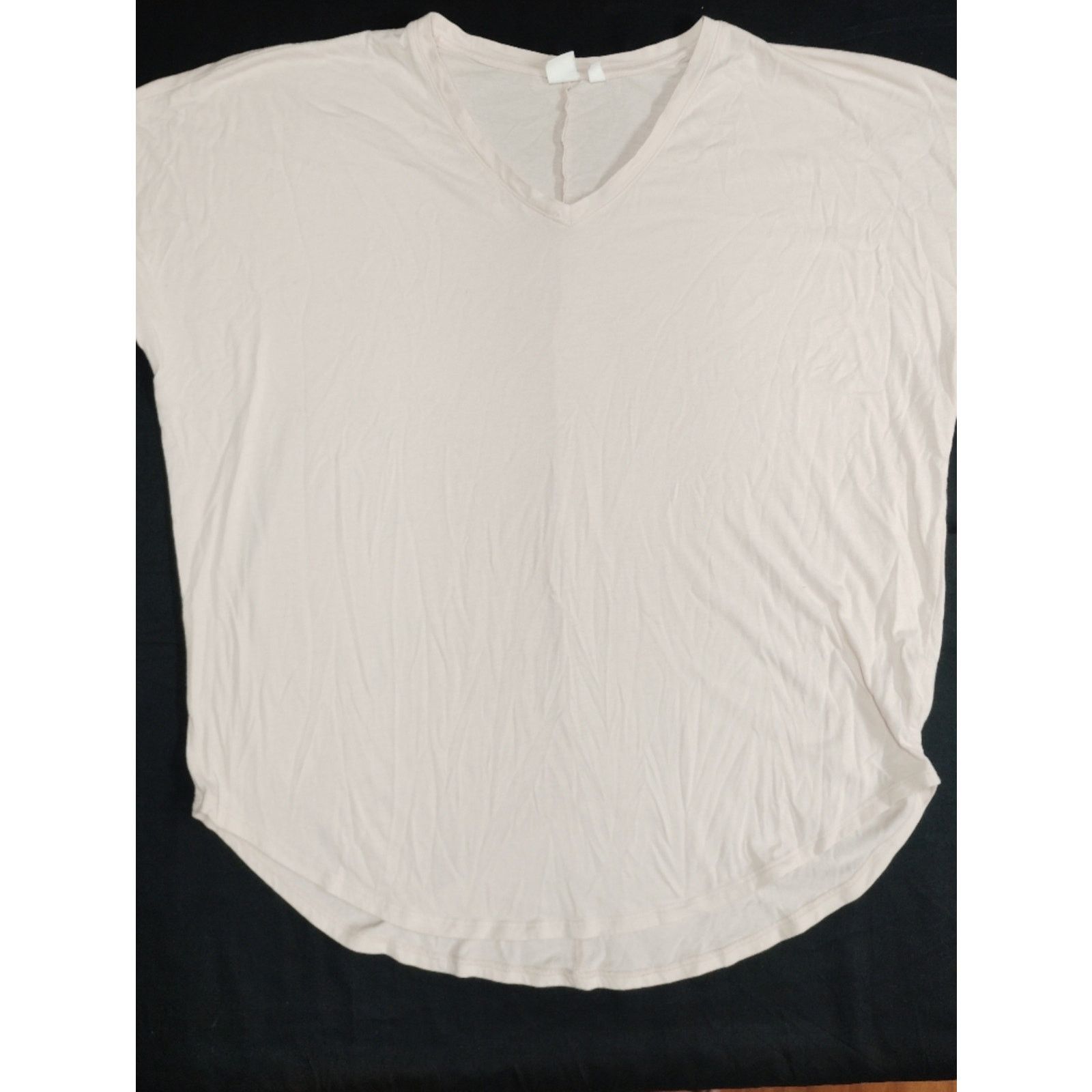 BP. bp Pale Blush V-Neck Short Sleeve Tee Size M / US 6-8 / IT 42-44 - 1 Thumbnail