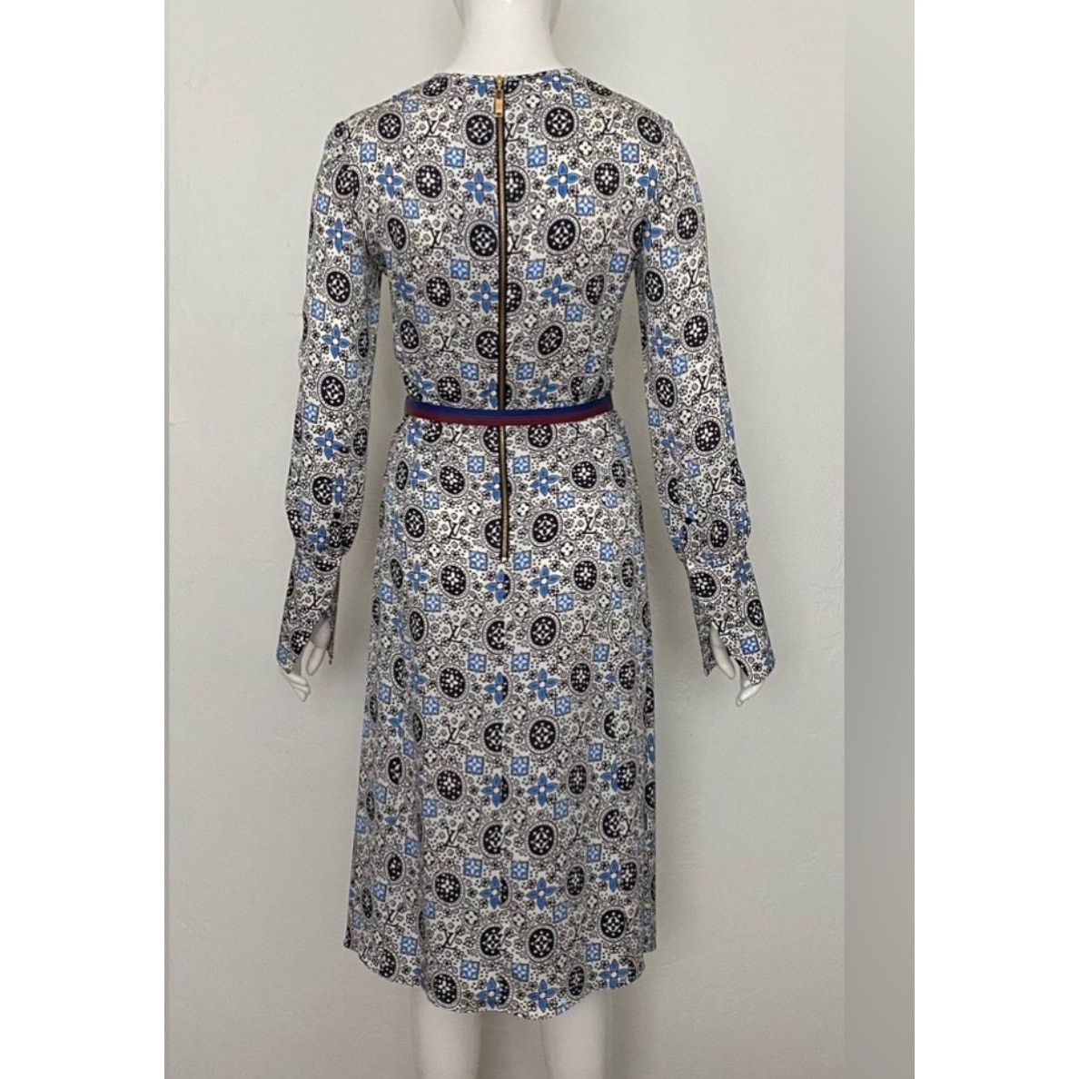 Louis Vuitton Louis Vuitton Silk Belted Midi White Black Blue 42 / 10 Size L / US 10 / IT 46 - 3 Thumbnail