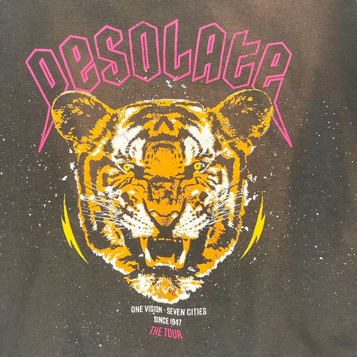 Band Tees Vintage Desolate Tour Band Tee Rock Cropped Sweatshirt Size M / US 6-8 / IT 42-44 - 7 Thumbnail