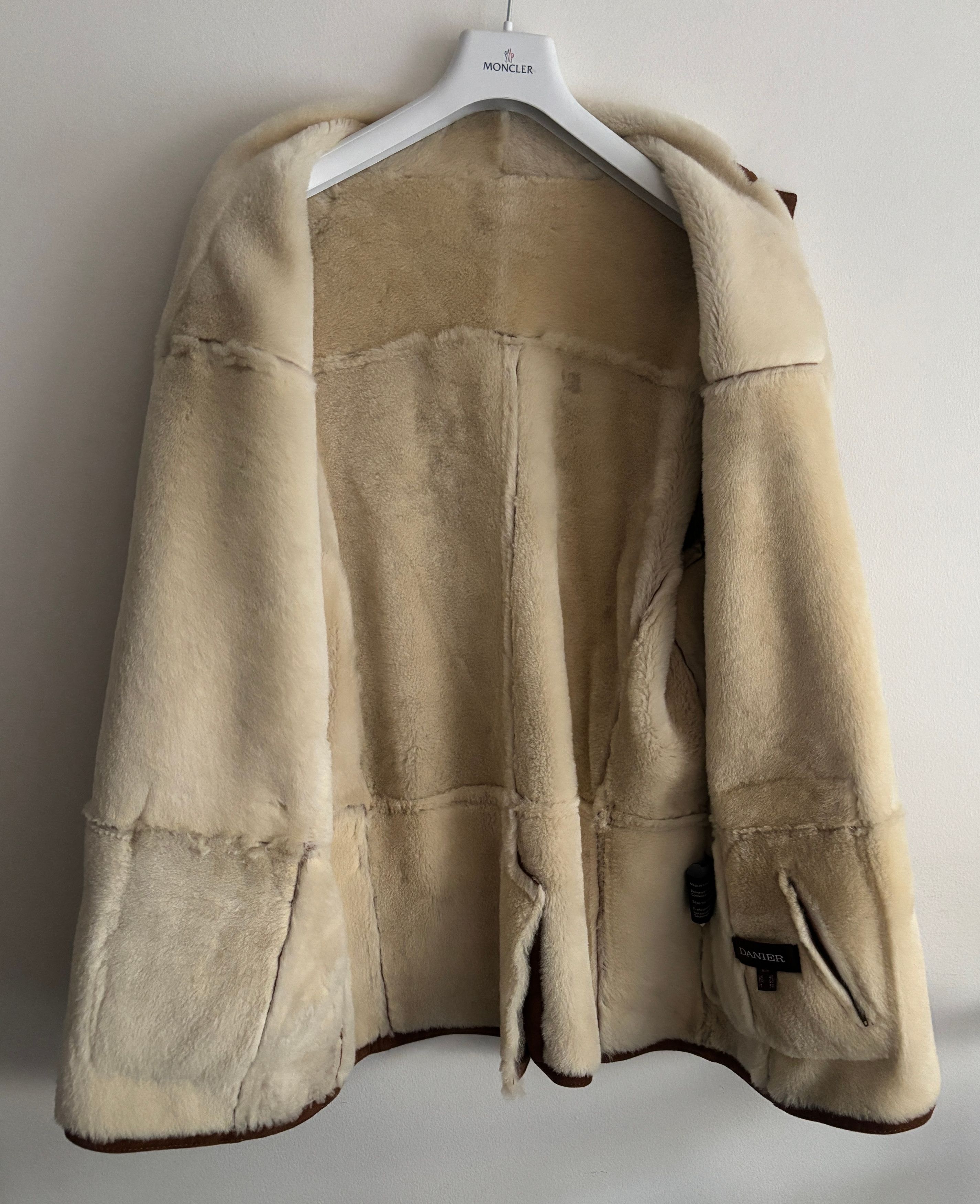 Danier $1750 Shearling Button-up Jacket/ Coat - 40/ Medium-Large Size US M / EU 48-50 / 2 - 8 Thumbnail