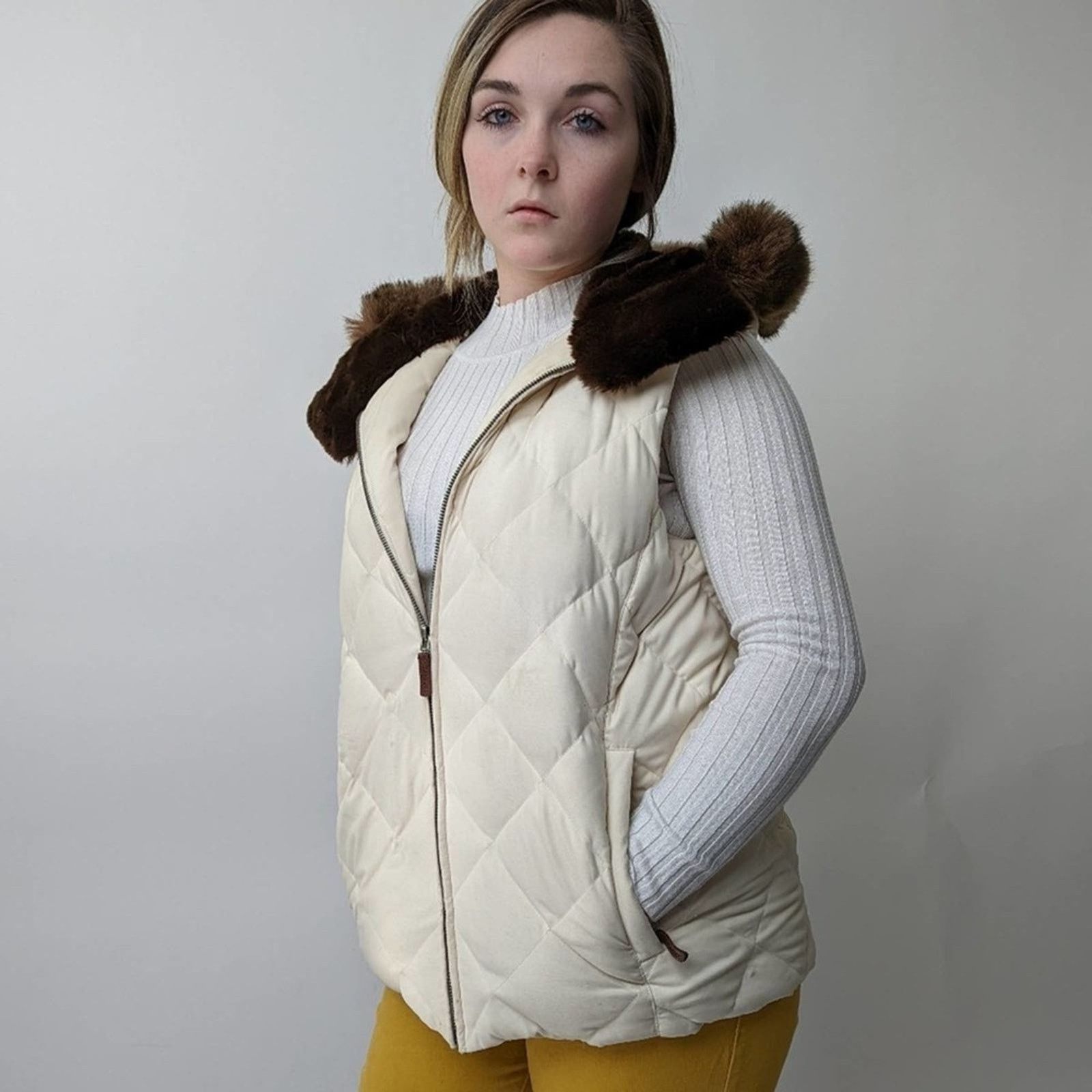 Lauren Ralph Lauren Lauren Ralph Lauren Creamy Quilted Hooded Puffer Vest Size S / US 4 / IT 40 - 3 Thumbnail