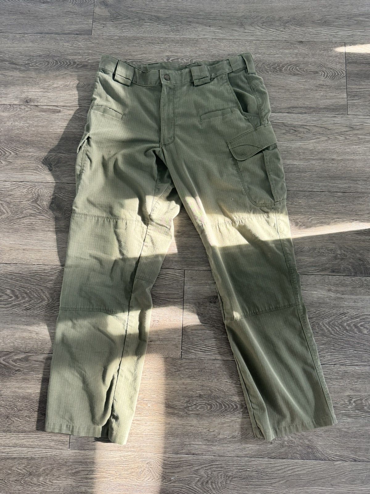 Vintage 5.11 TACTICAL SERIES GREEN CARGO PANTS Size US 36 / EU 52 - 1 Thumbnail