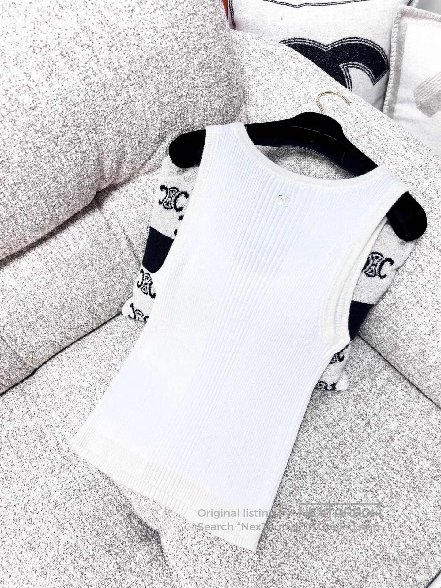 Chanel Chanel 25C White Knit Sleeveless Top. Size US L / EU 52-54 / 3 - 3 Thumbnail
