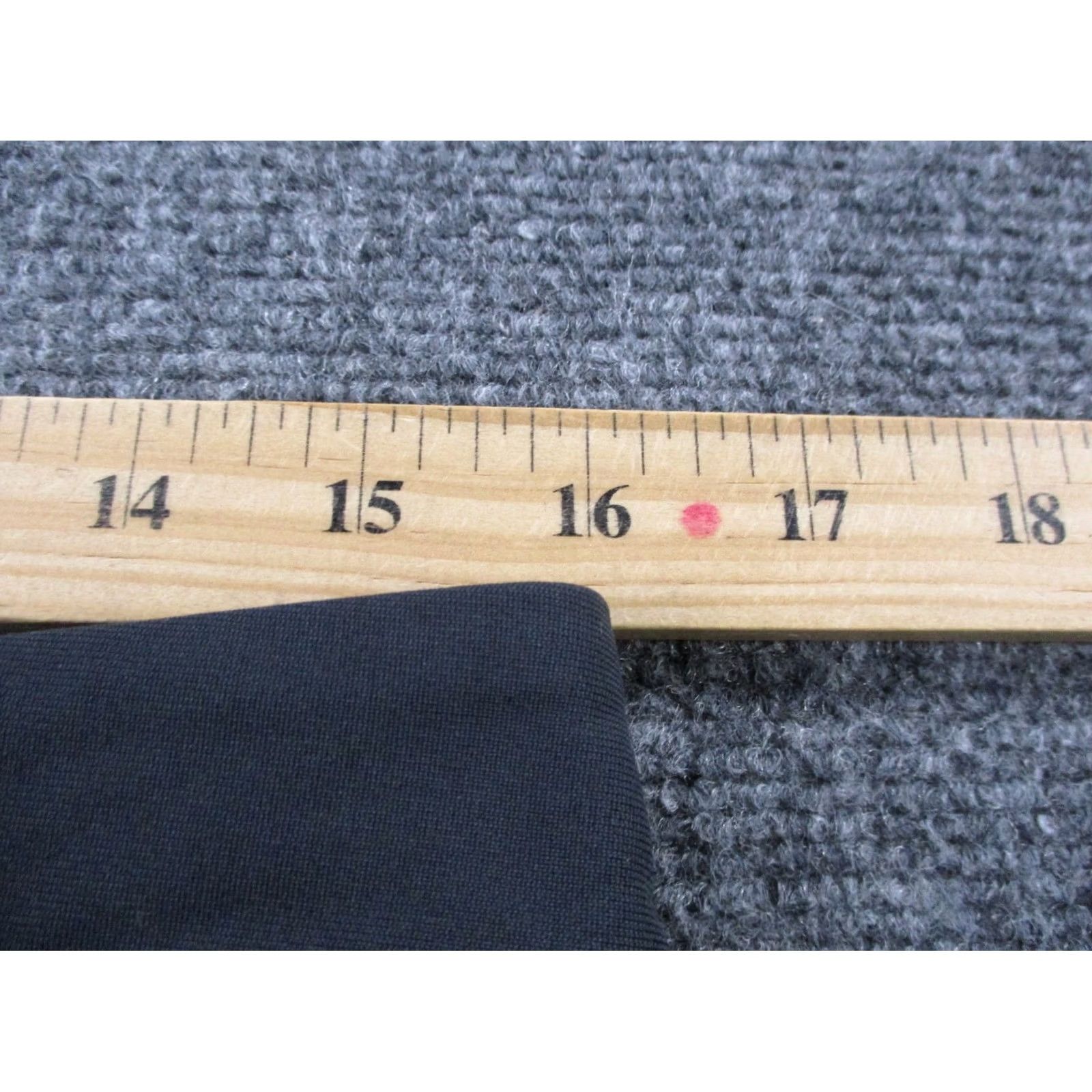 Lululemon Lululemon Pants Mens 31 Black Chino Commission Slim Warpstreme Business LM5975s Pants Mens 31 Black Chino Warpstreme LM5975s Size US 31 - 6 Thumbnail