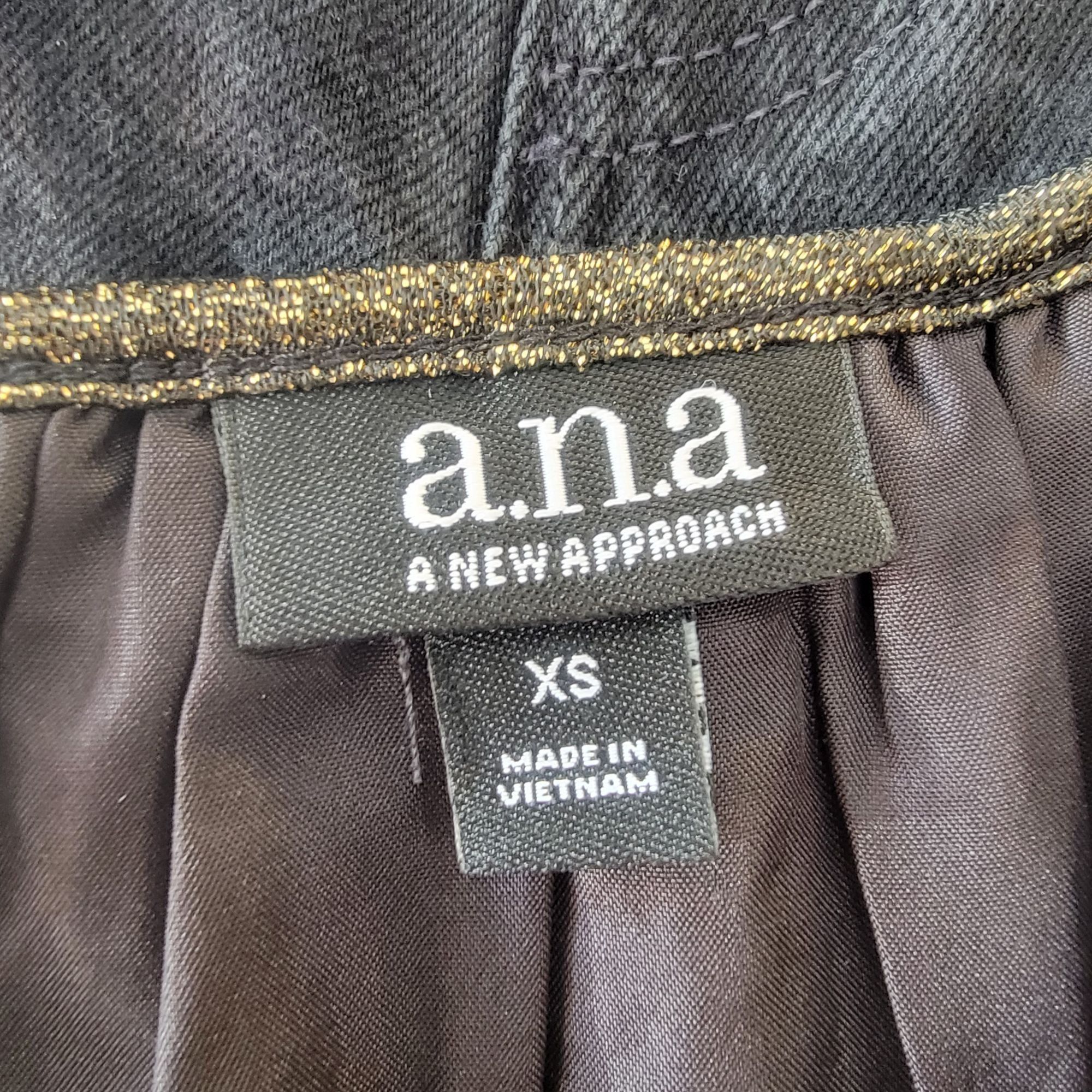 Other ✨a.n.a Sz XS Women's Sleeveless Sparkle gold party sleeve le Size XS / US 0-2 / IT 36-38 - 5 Thumbnail