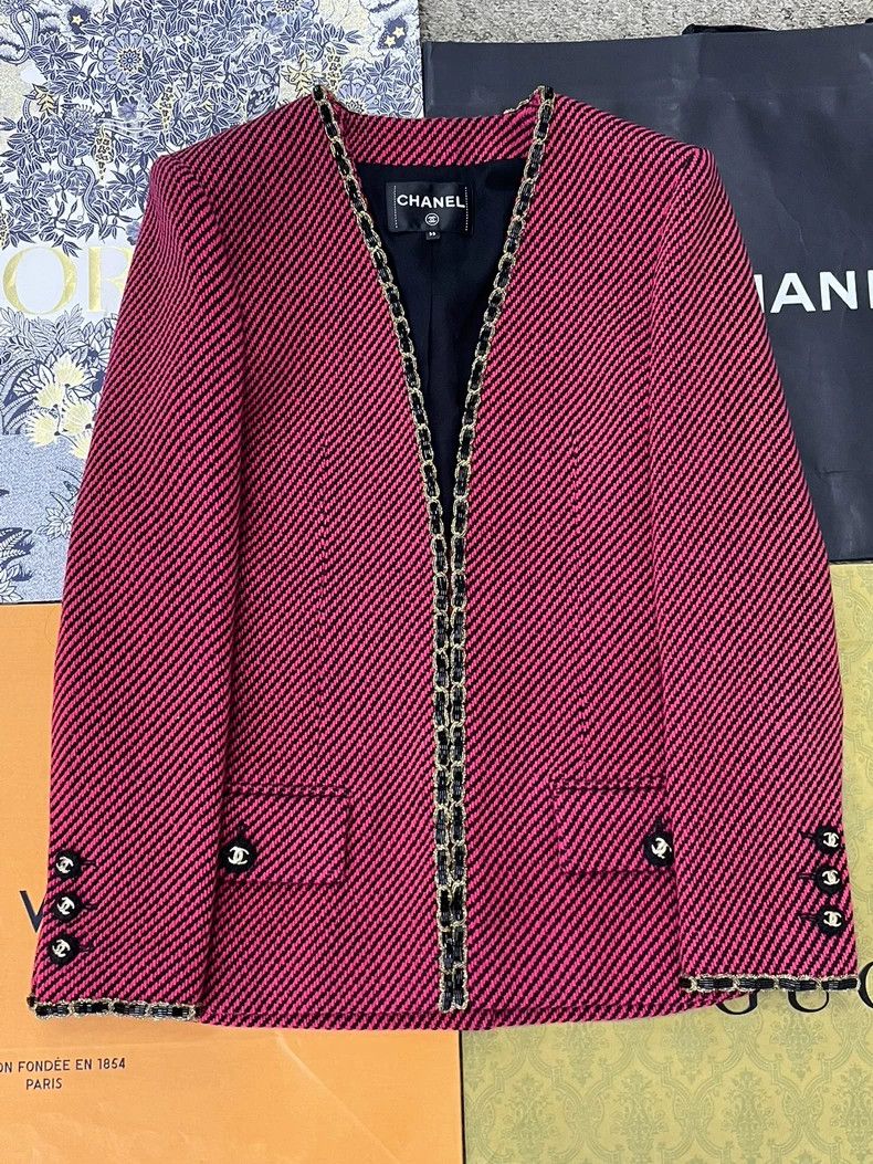 Chanel Chanel Red and black color-matched striped stud beaded twe Size XS / US 0-2 / IT 36-38 - 1 Thumbnail