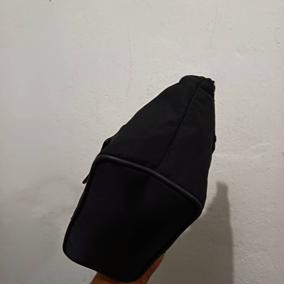 Prada Authentic PRADA Hobo Bag Size ONE SIZE - 6 Thumbnail