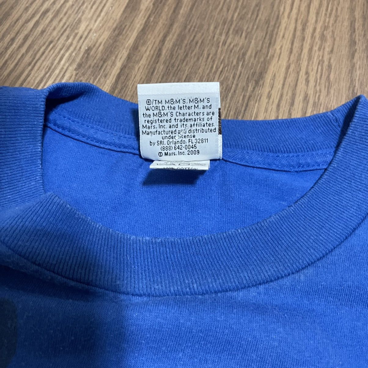 Vintage Vintage y2k Blue M&M Candy tee 2009 Size US XL / EU 56 / 4 - 4 Thumbnail