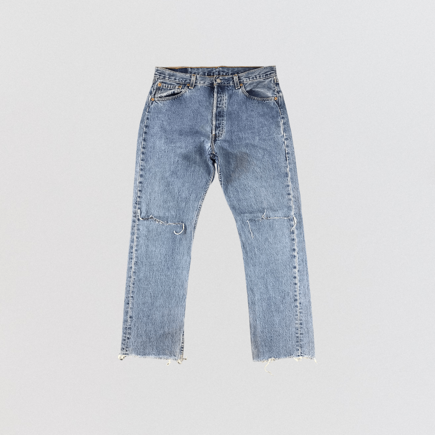 Levi's Vintage 90s Light Wash Levis 501 Denim Jeans-JM832 Size US 34 / EU 50 - 1 Thumbnail