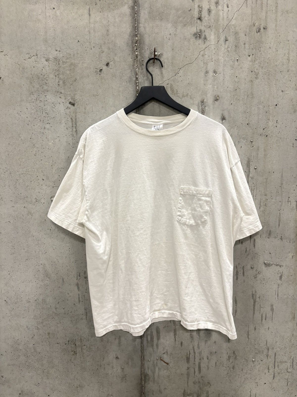 Vintage Vintage Blank Shirt Thrashed Faded Distressed Grunge Band Size US XL / EU 56 / 4 - 1 Thumbnail