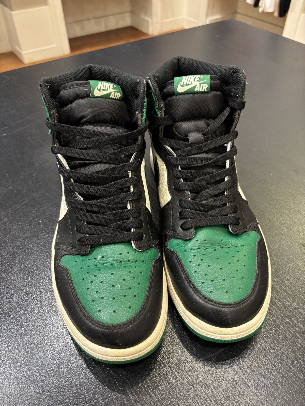 Jordan Brand Jordan 1 Retro High ‘Pine Green’ Size US 11.5 / EU 44-45 - 4 Thumbnail