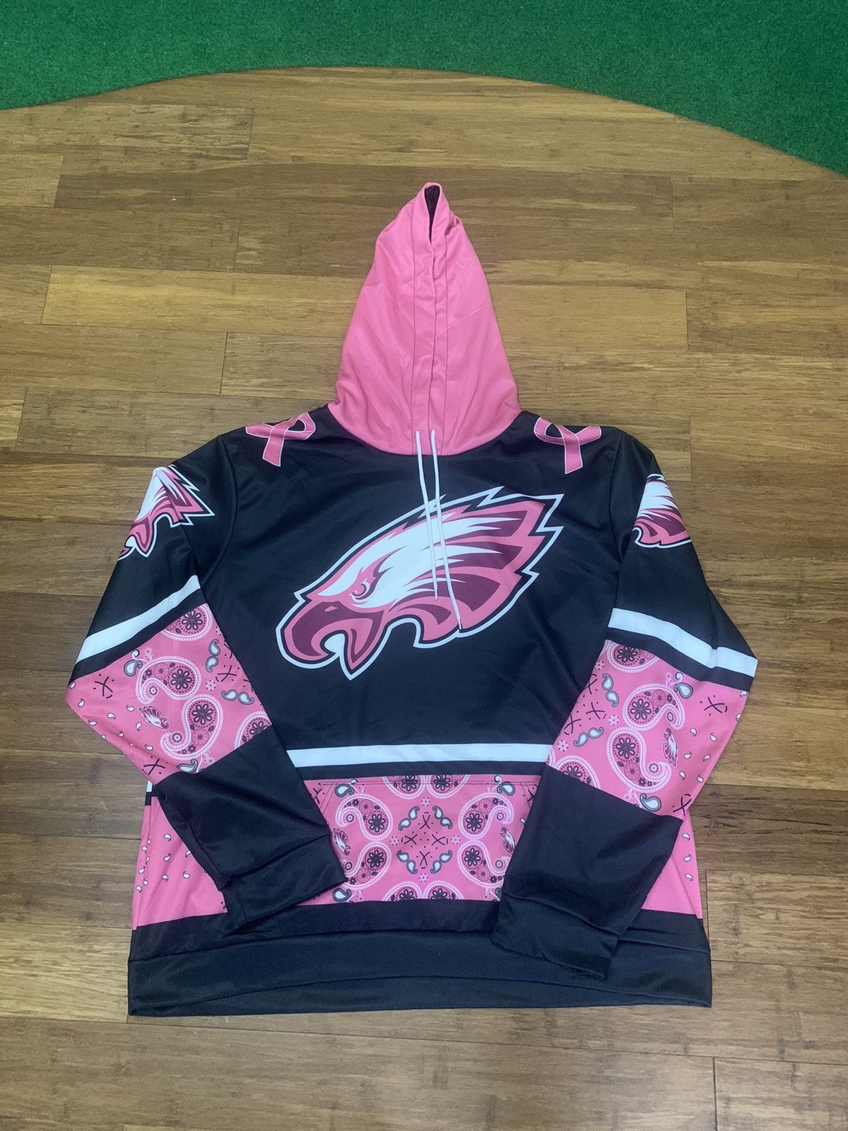 NFL Philadelphia Eagles Breast Cancer Awareness Hoodie Size US XXL / EU 58 / 5 - 1 Thumbnail