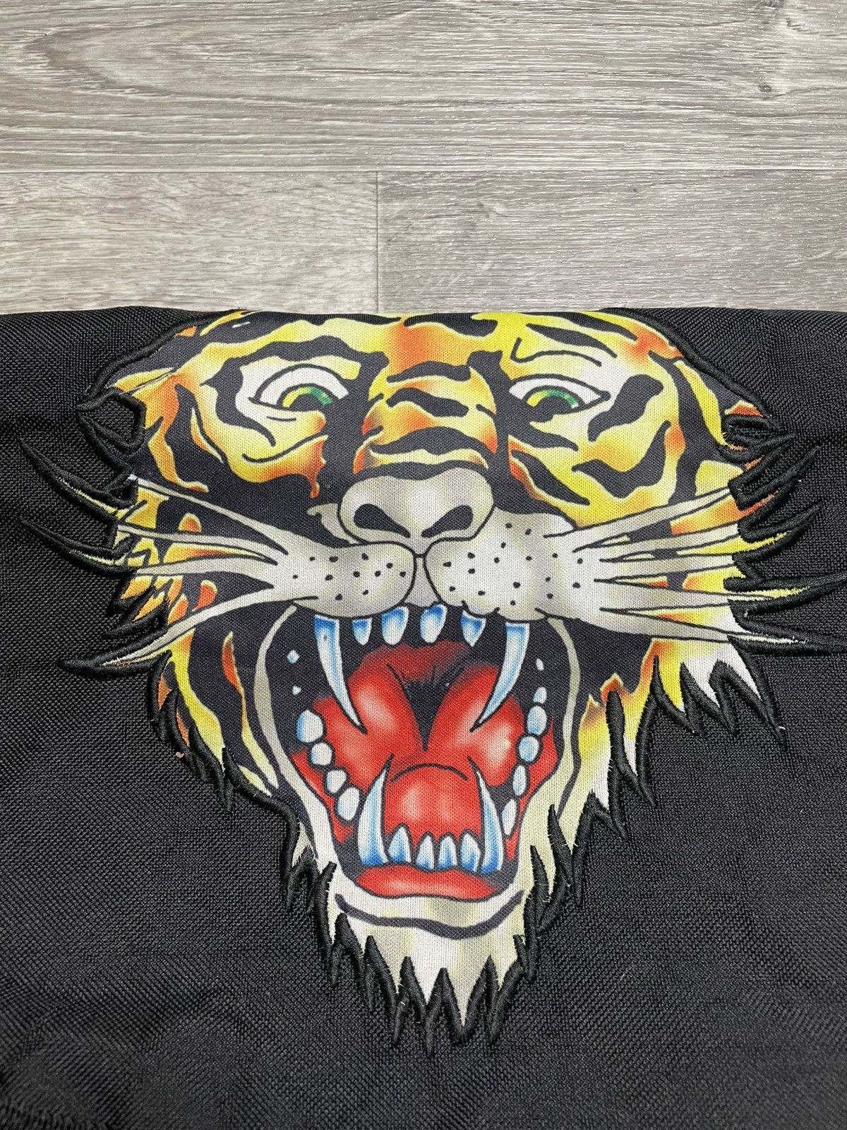 Ed Hardy Vintage Black Tiger Messenger Bag Y2K Streetwear Size ONE SIZE - 3 Thumbnail
