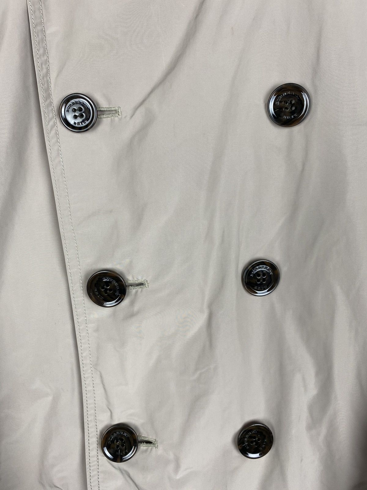 Burberry Burberry Brit nova check double breasted nylon trench coat Size US M / EU 48-50 / 2 - 10 Thumbnail