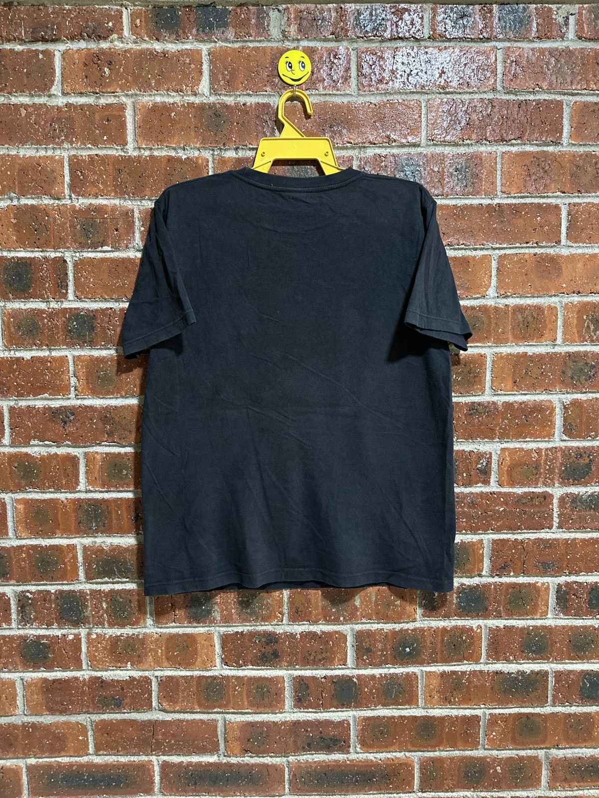 Anime × Japanese Brand × Vintage Vintage Smile Shooter Character Faded Tee Size US L / EU 52-54 / 3 - 6 Thumbnail