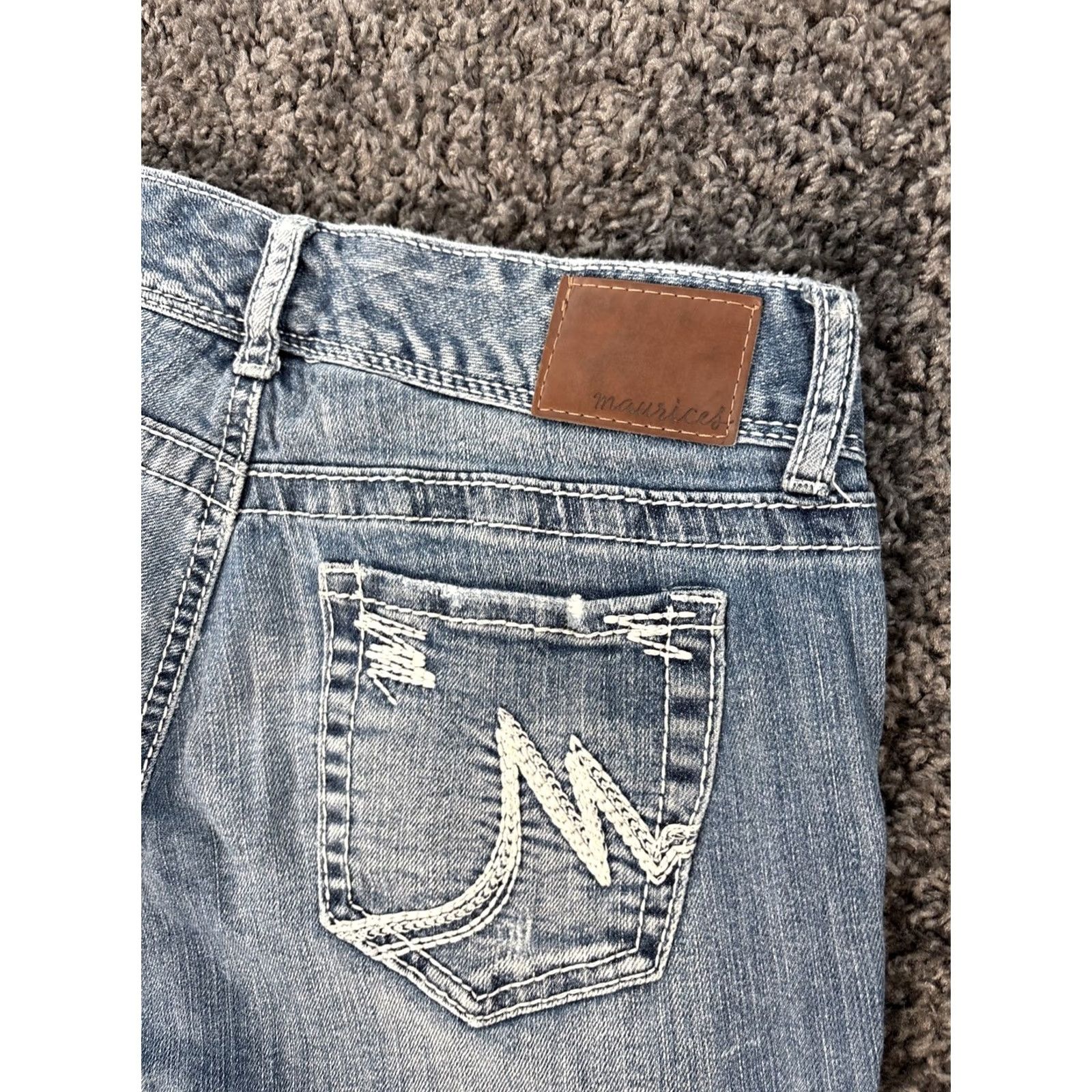 Vintage Maurices Jeans Bootcut 30x30 Womens Light Wash Low Rise Y2K Rhinestone Blue Vintage? Size 30" / US 8 / IT 44 - 8 Thumbnail