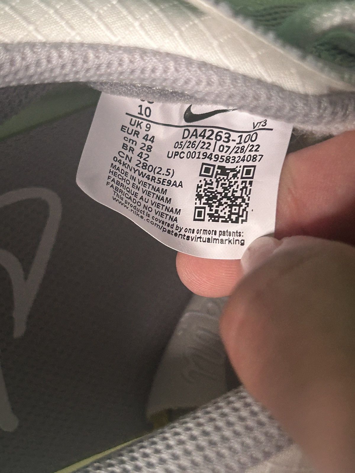 Nike Nike Air Max Pre Day Pure Platinum 2021 Size US 10 / EU 43 - 7 Thumbnail