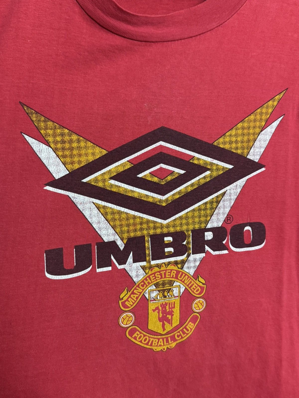 Umbro Vintage Manchester United Sharp Training Football T-Shirt Size US L / EU 52-54 / 3 - 3 Thumbnail