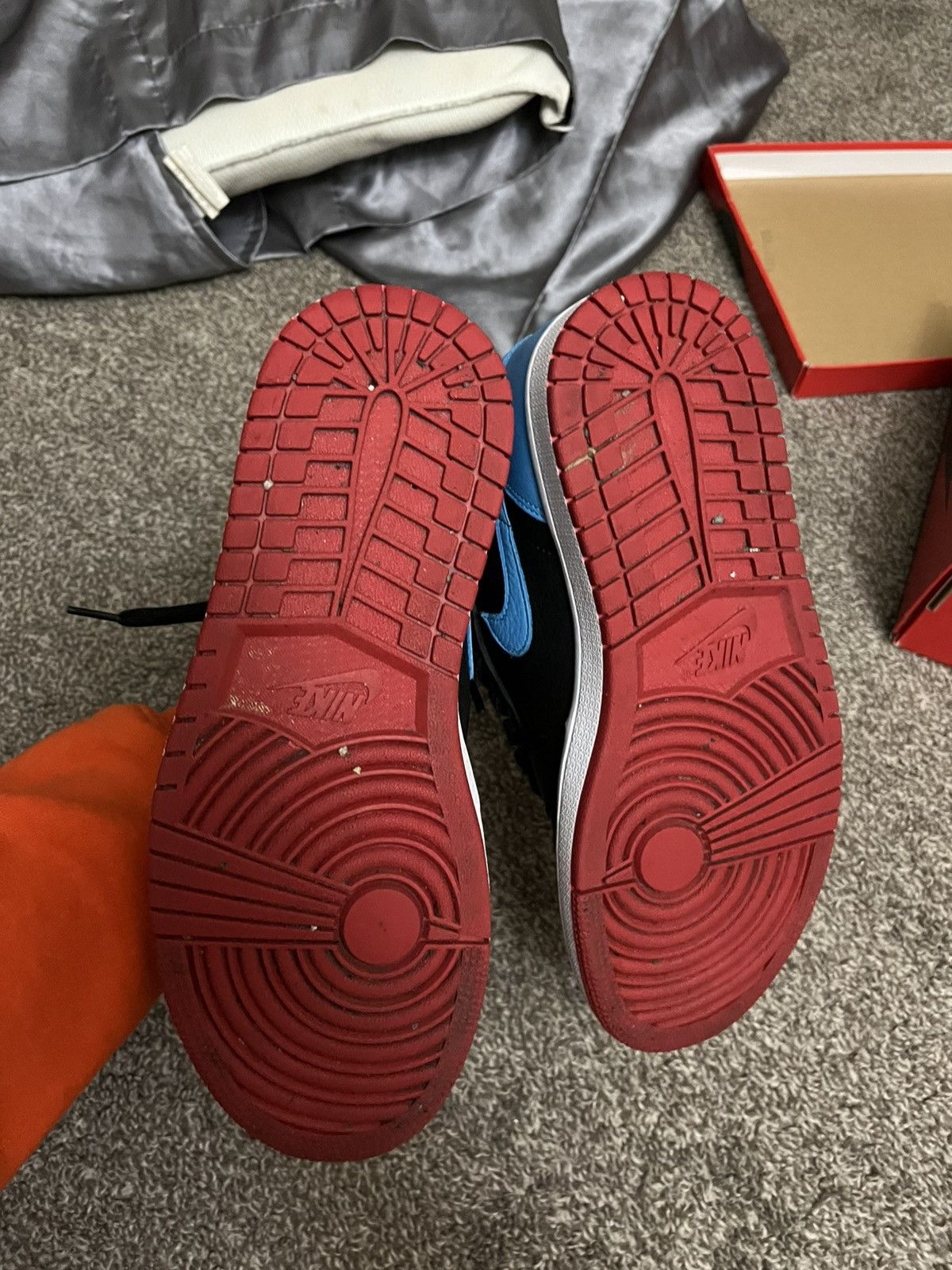 Jordan Brand Jordan 1 NC to Chi Size US 7.5 / IT 37.5 - 5 Thumbnail