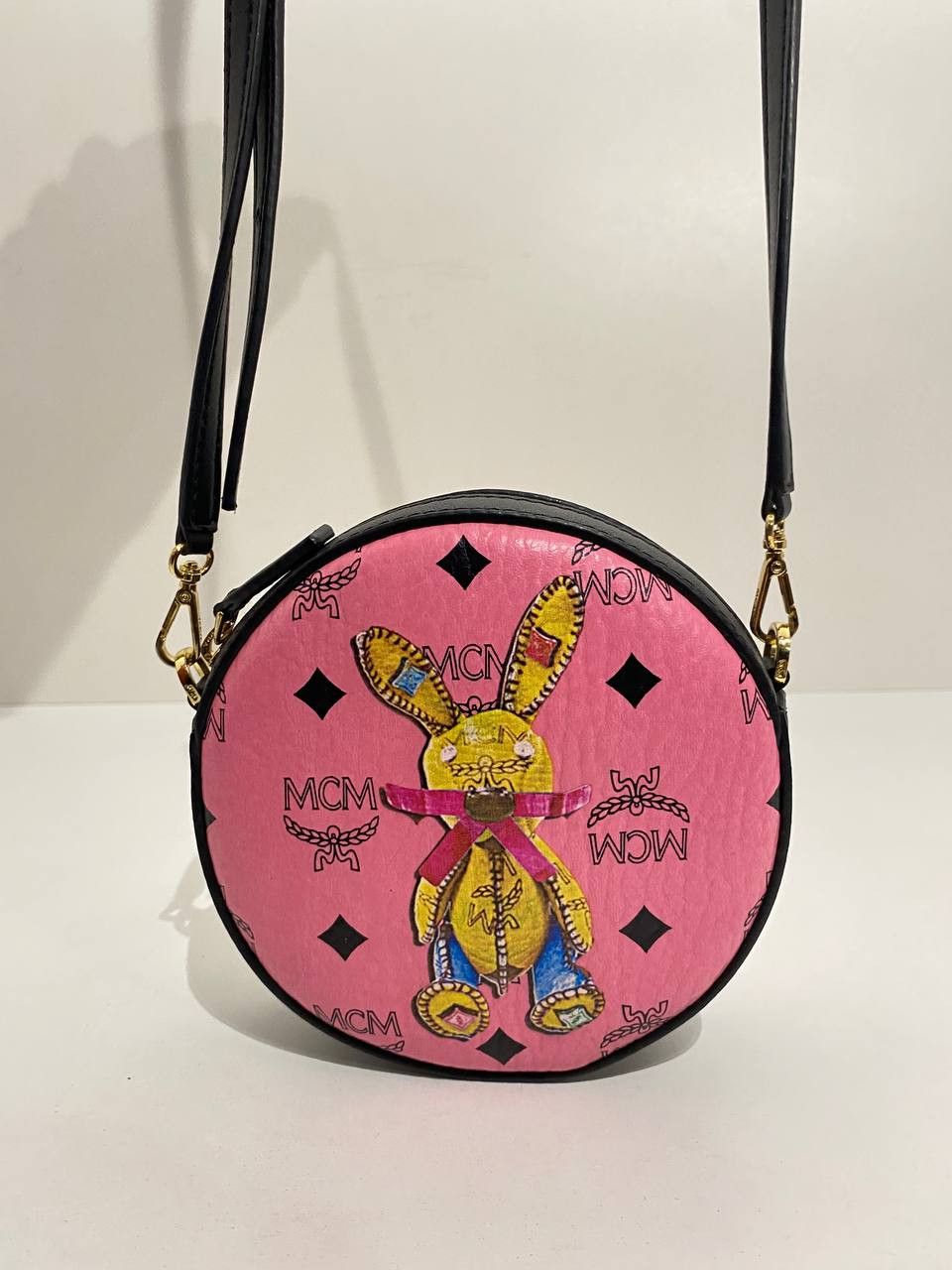 MCM MCM Visetos Rabbit Tambourine Round Crossbody Bag Pink Size ONE SIZE - 4 Thumbnail