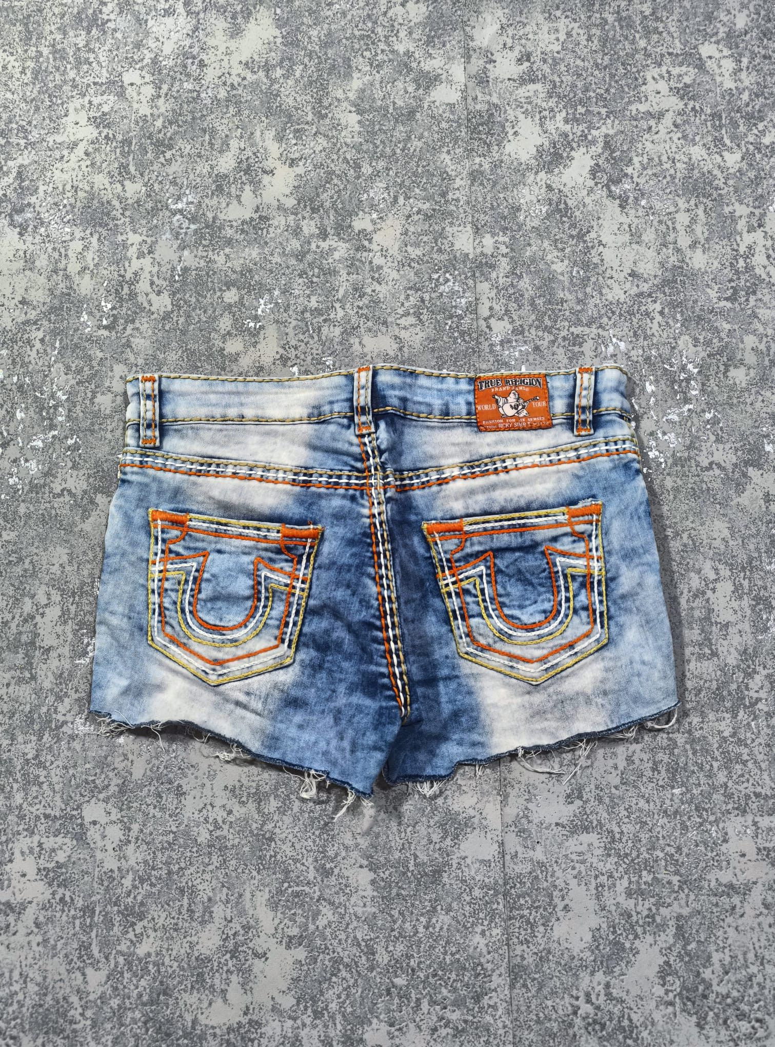 True Religion true religion 00s cut-off denim shorts baddie y2k sexy Size 30" / US 8 / IT 44 - 1 Thumbnail