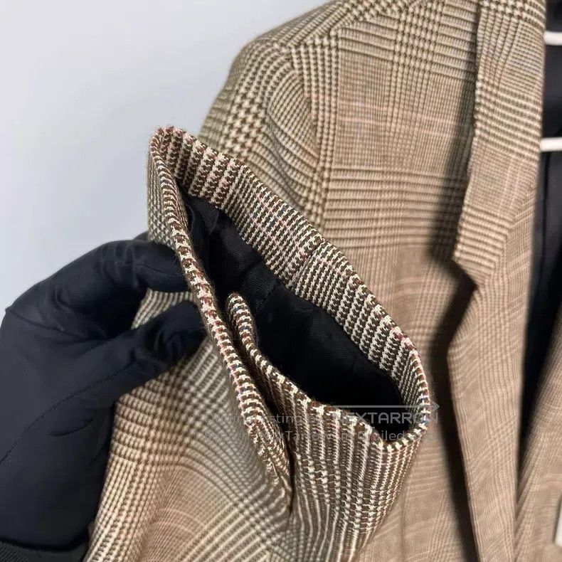 Louis Vuitton Louis Vuitton Double-breasted wool blazer Size XXS / US 00 / IT 34 - 3 Thumbnail