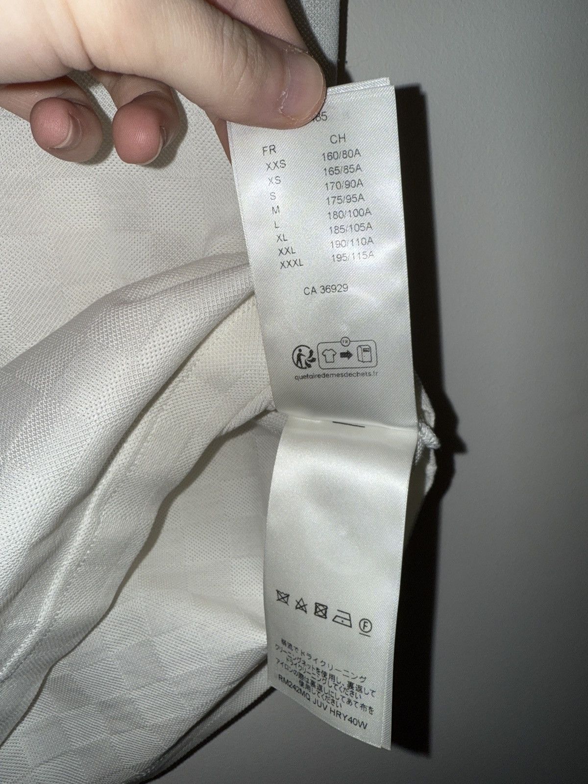Louis Vuitton Louis Vuitton White Checker Short Sleeve T-Shirt Size US XS / EU 42 / 0 - 5 Thumbnail