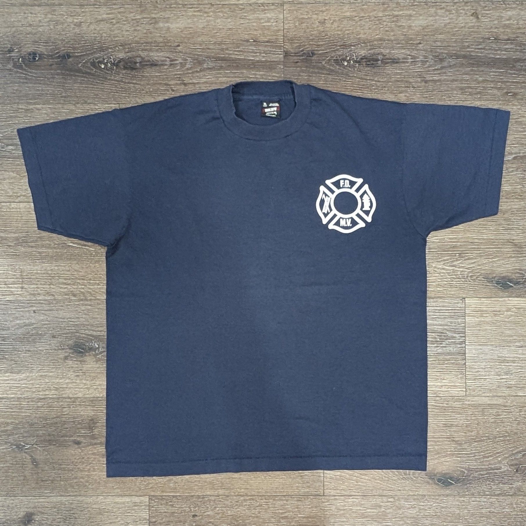 Fruit Of The Loom Vintage F.D.M.V. (Fire Department Moreno Valley) t-shirt XL Size US XL / EU 56 / 4 - 1 Thumbnail