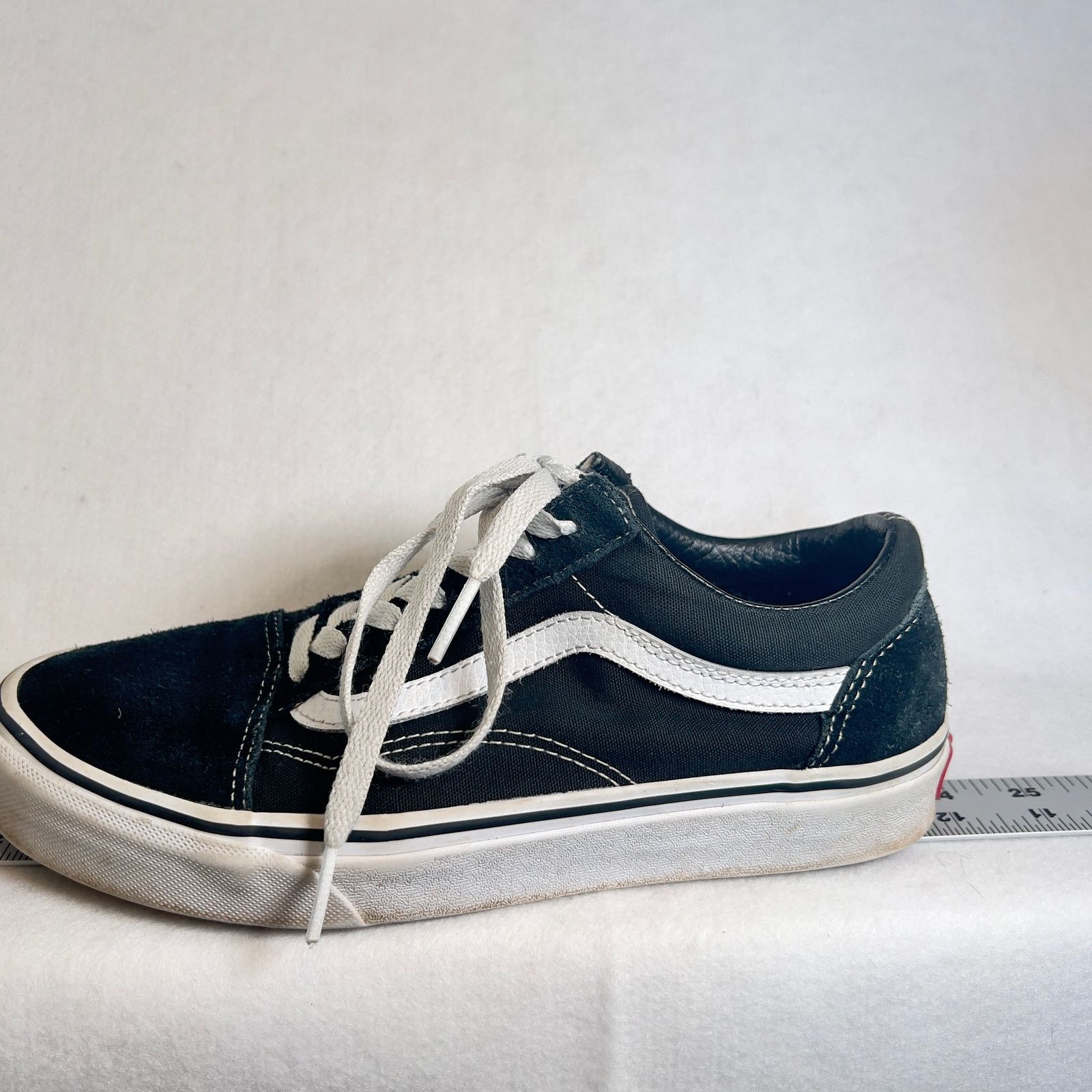 Vans Van's Off The Wall Sneakers Midrise Suede w/ Leather Trim Size US 6 / EU 39 - 9 Thumbnail