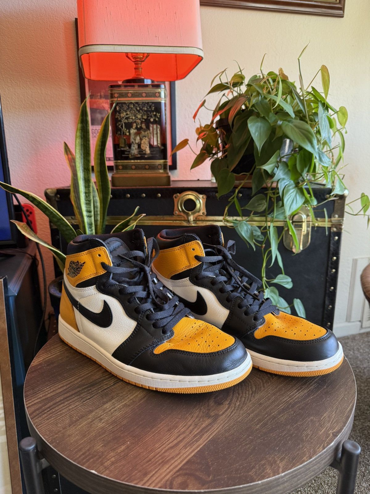 Jordan Brand × Nike Air Jordan one yellow taxi size 11.5 Size US 11.5 / EU 44-45 - 1 Thumbnail