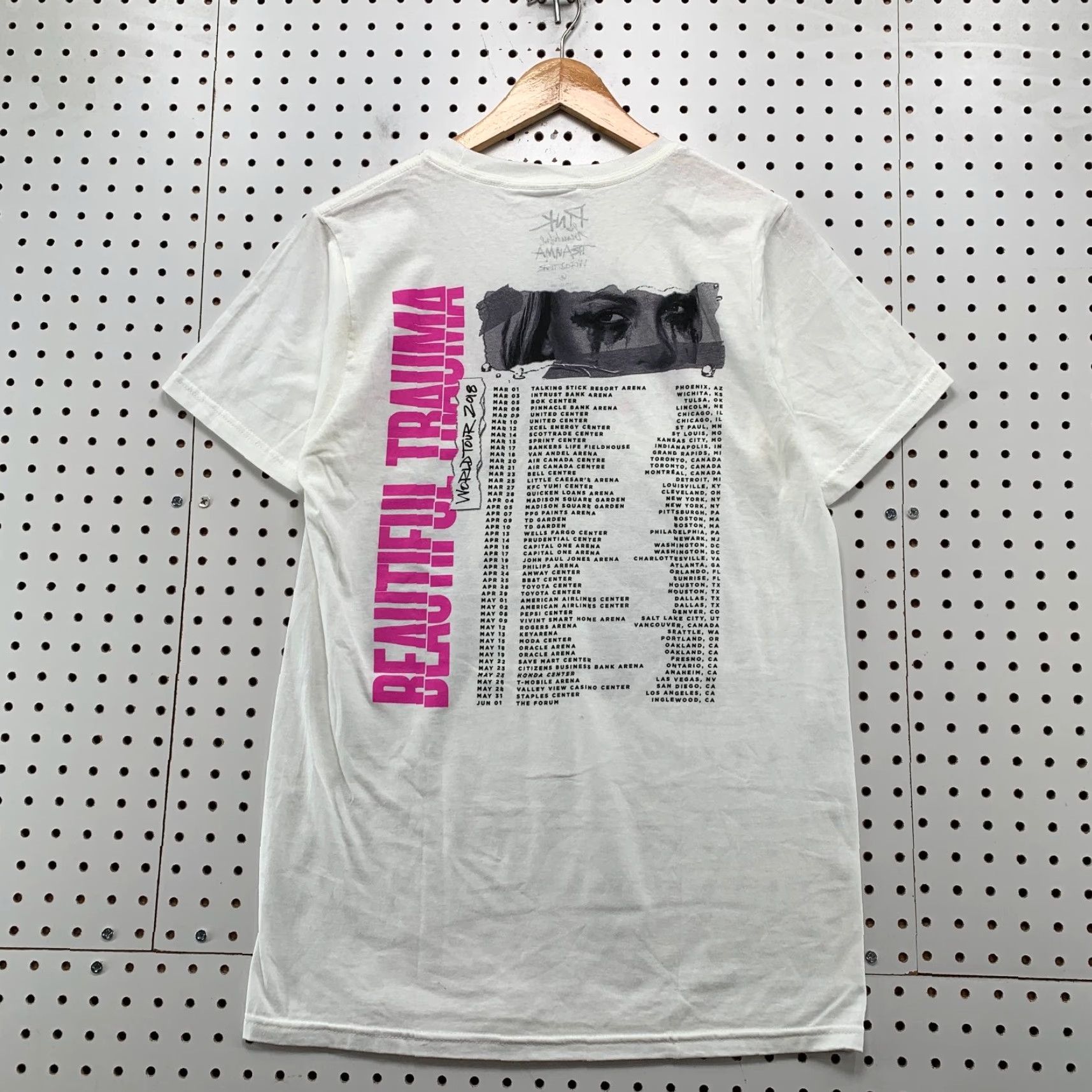Pinko Pink Shirt Mens Medium White 2018 World Tour Beautiful Trauma Concert Band Music T-Shirt Size US M / EU 48-50 / 2 - 2 Thumbnail