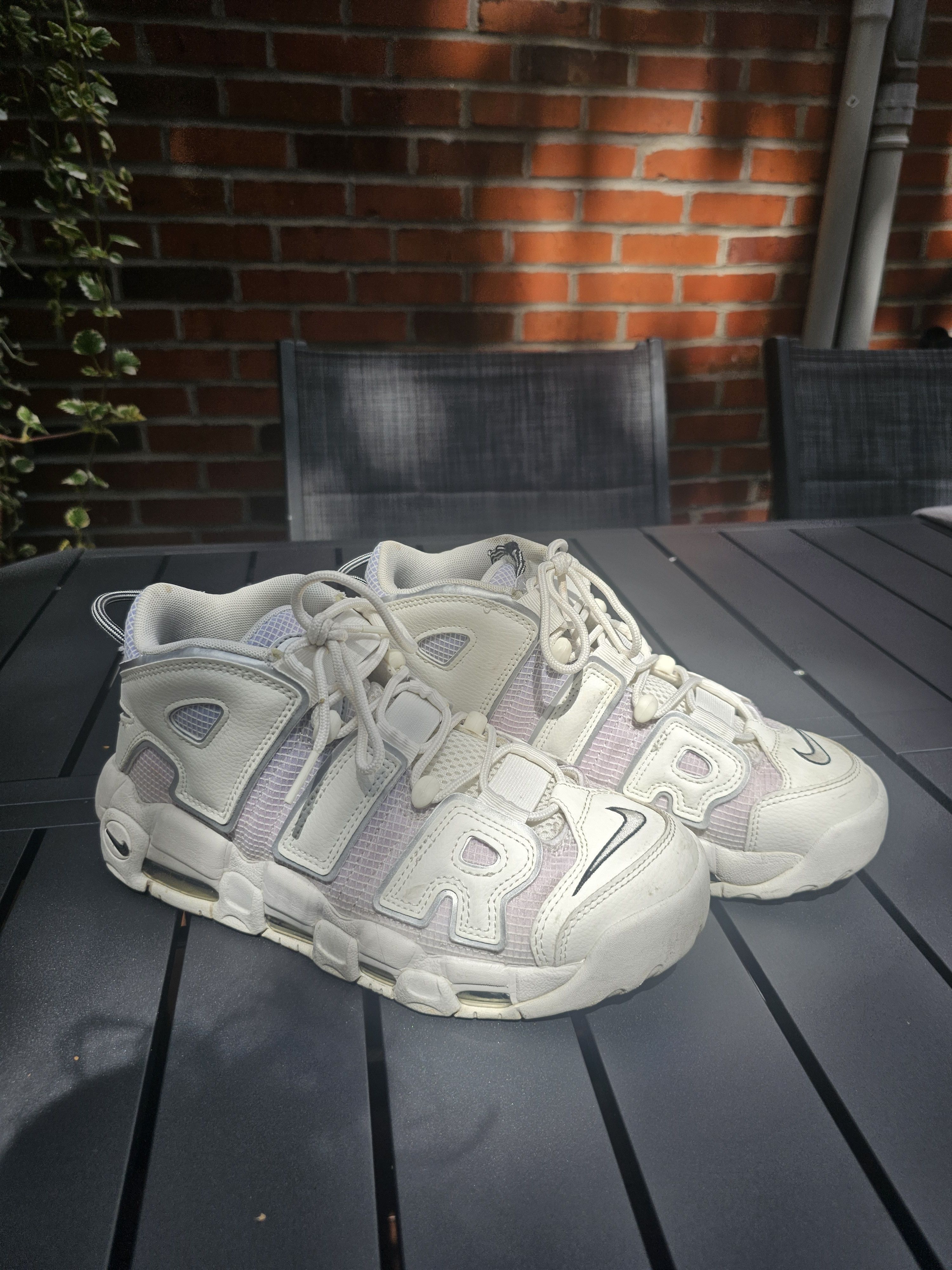 Nike Air More Uptempo 96 Size US 6.5 / EU 39-40 - 3 Thumbnail